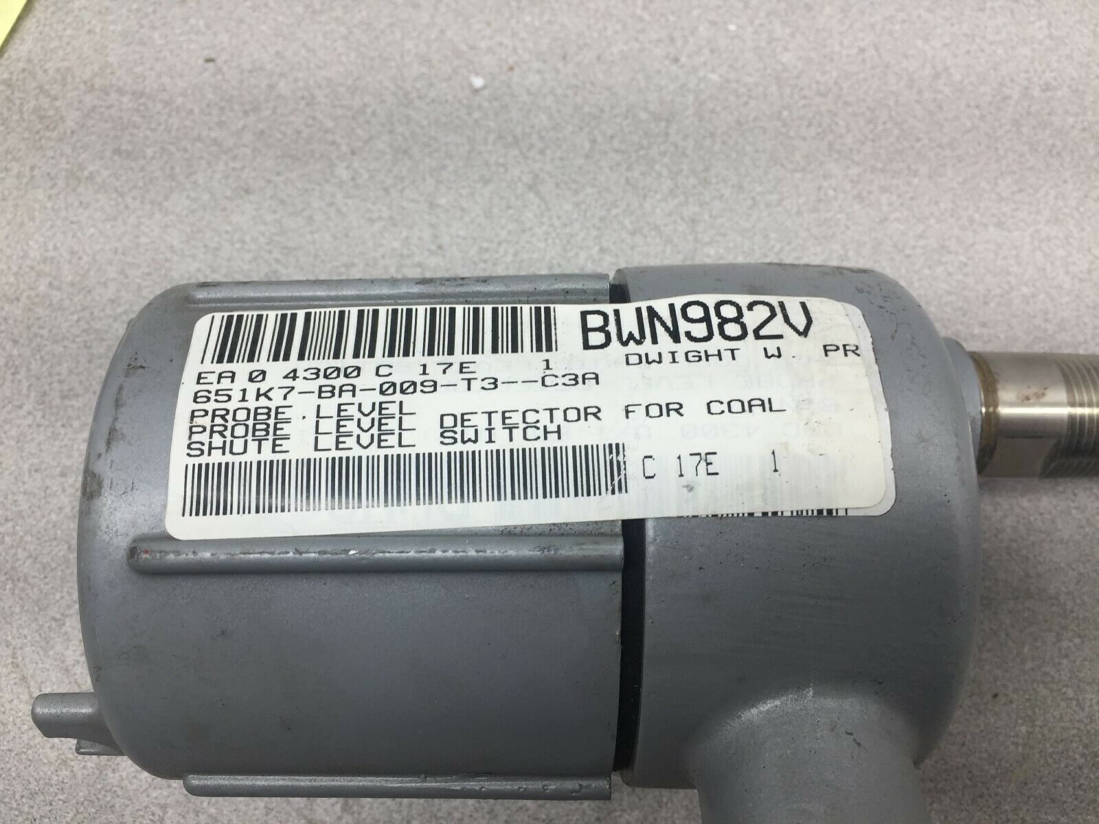 NEW NO BOX SOR SINGLE POINT 1500 PSI RF ADMITTANCE LEVEL SWITCH 651K7-BA009-T3-C