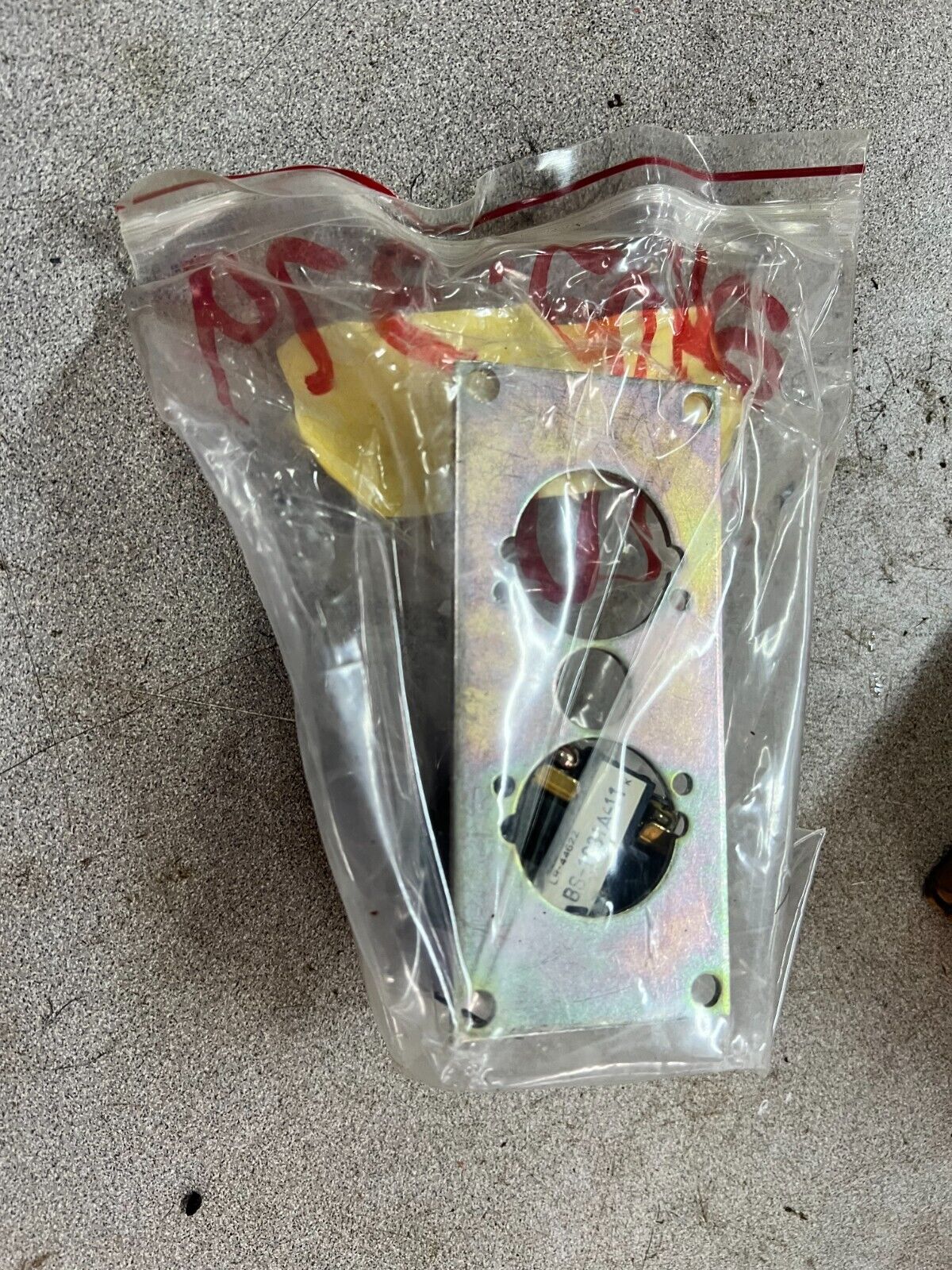 NEW IN BOX HUBBELL 2402-379 KIT BS-1031A-11