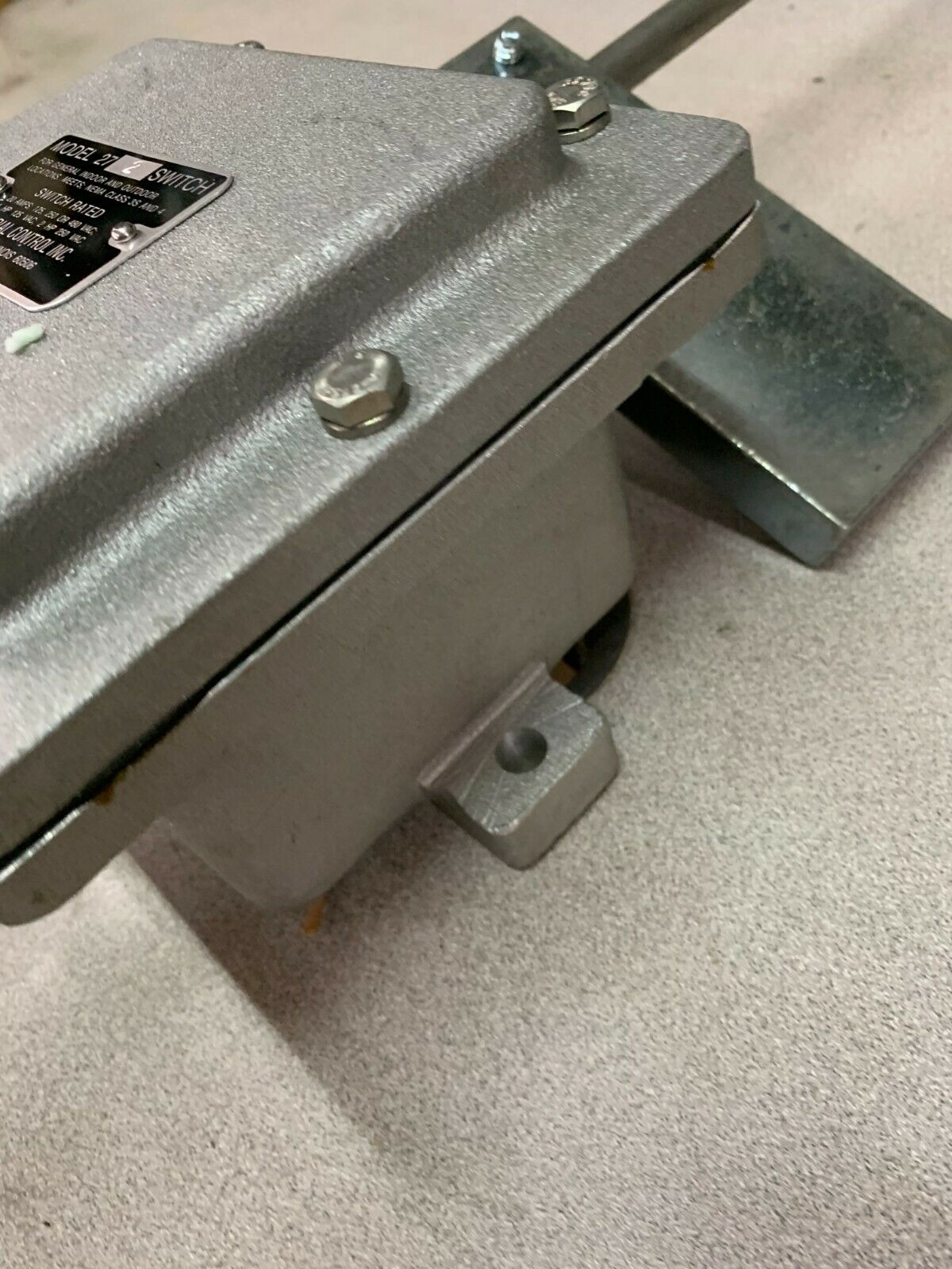 NEW NO BOX MATERIAL CONTROL 27-2 FLOAT SWITCH 272