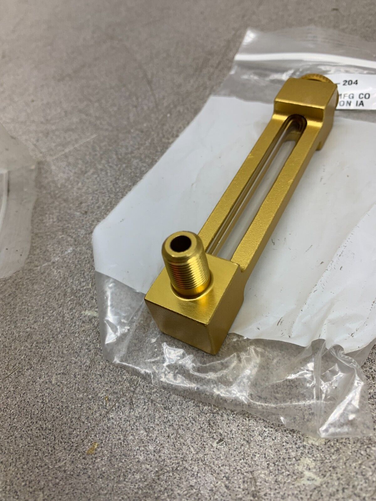 NEW NO BOX GITS MFG. 1500-204 1/8IN, MALE NPT, 4-1/4IN LIQUID LEVEL GAUGE 15204