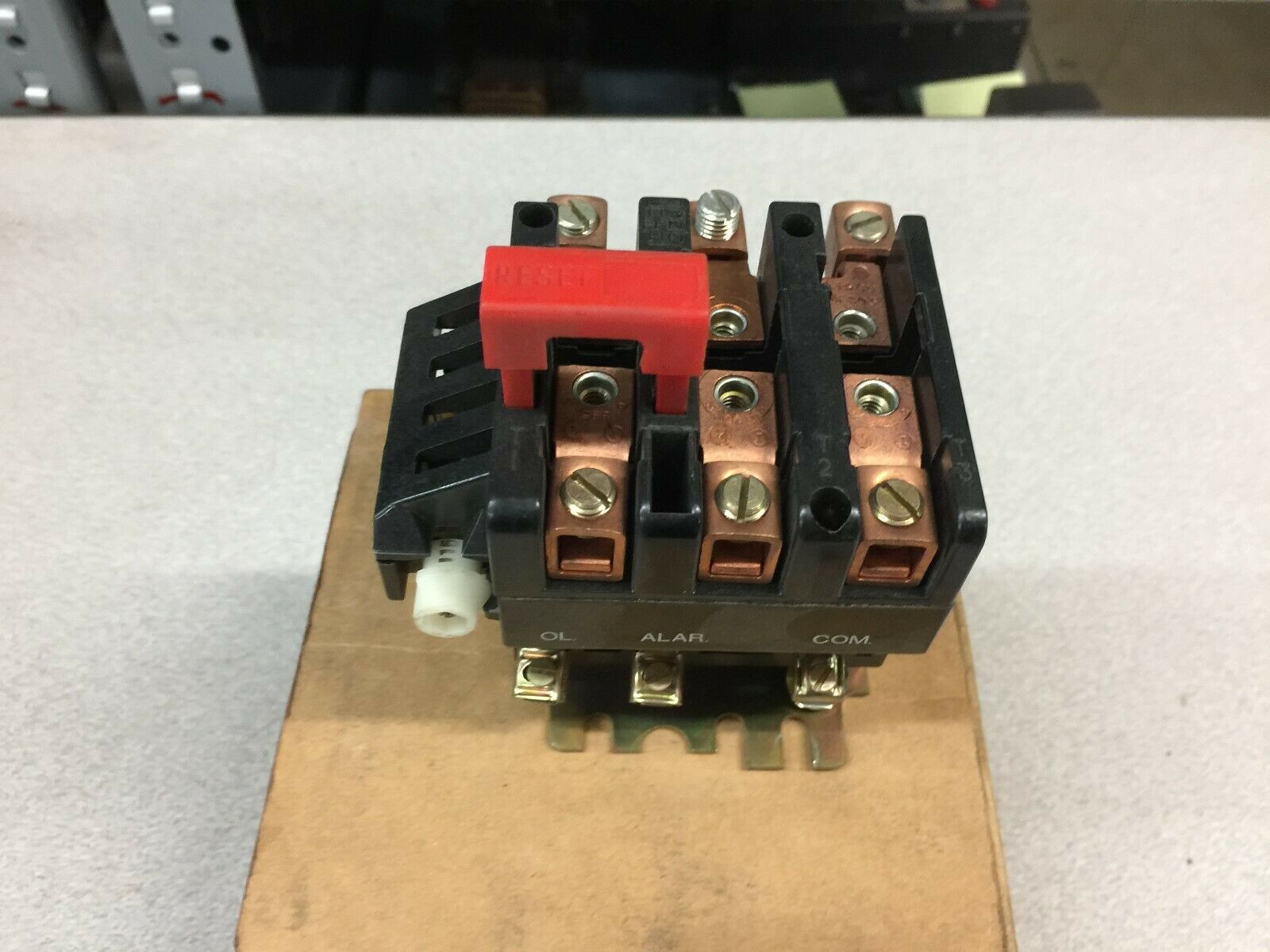 NEW IN BOX SQUARE D THERMAL OVERLOAD RELAY 9065 SE09