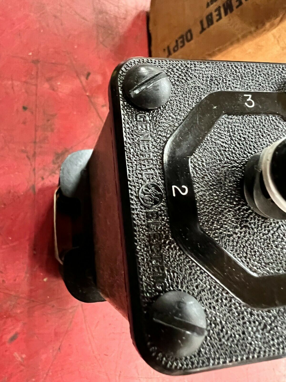 NEW IN BOX GENERAL ELECTRIC ROTARY SWITCH 10AA009