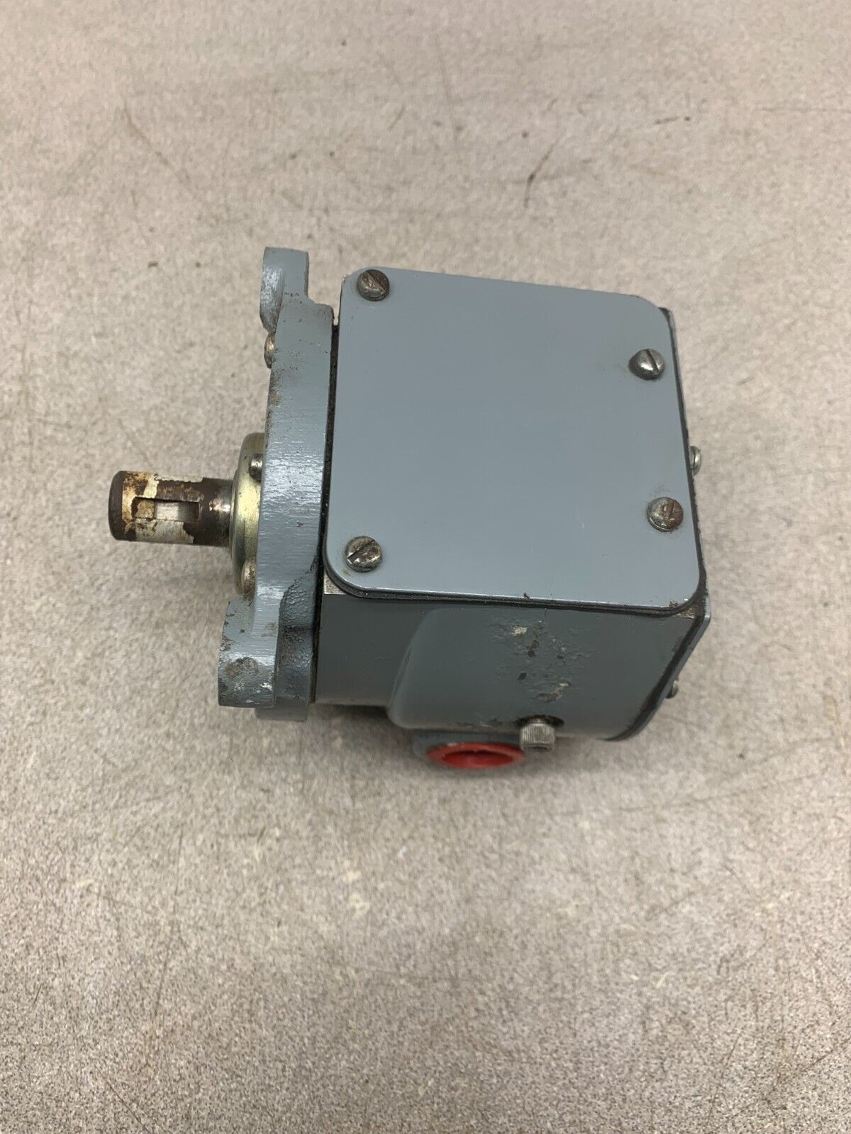 NEW NO BOX ALLEN-BRADLEY SPEED SWITCH 808-J2 SERIES F