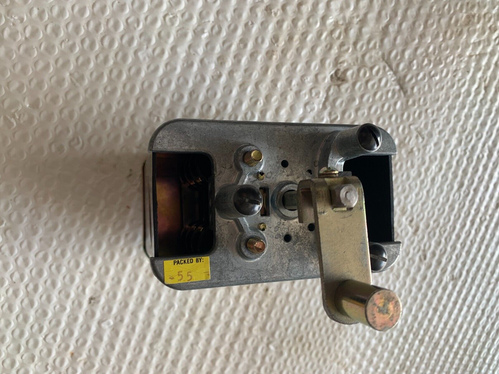 NEW NO BOX GENERAL ELECTRIC SB0 95-199 ROTARY SWITCH QO128B1748G003