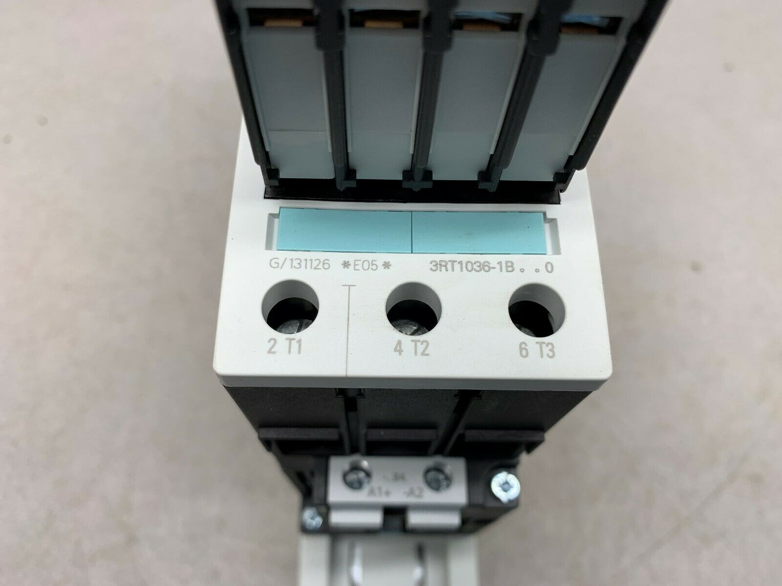 NEW TAKEOUT SIEMENS 3RV1031-4GA10 STARTER COMBINATION 3RA1130-4GB36-0BB4