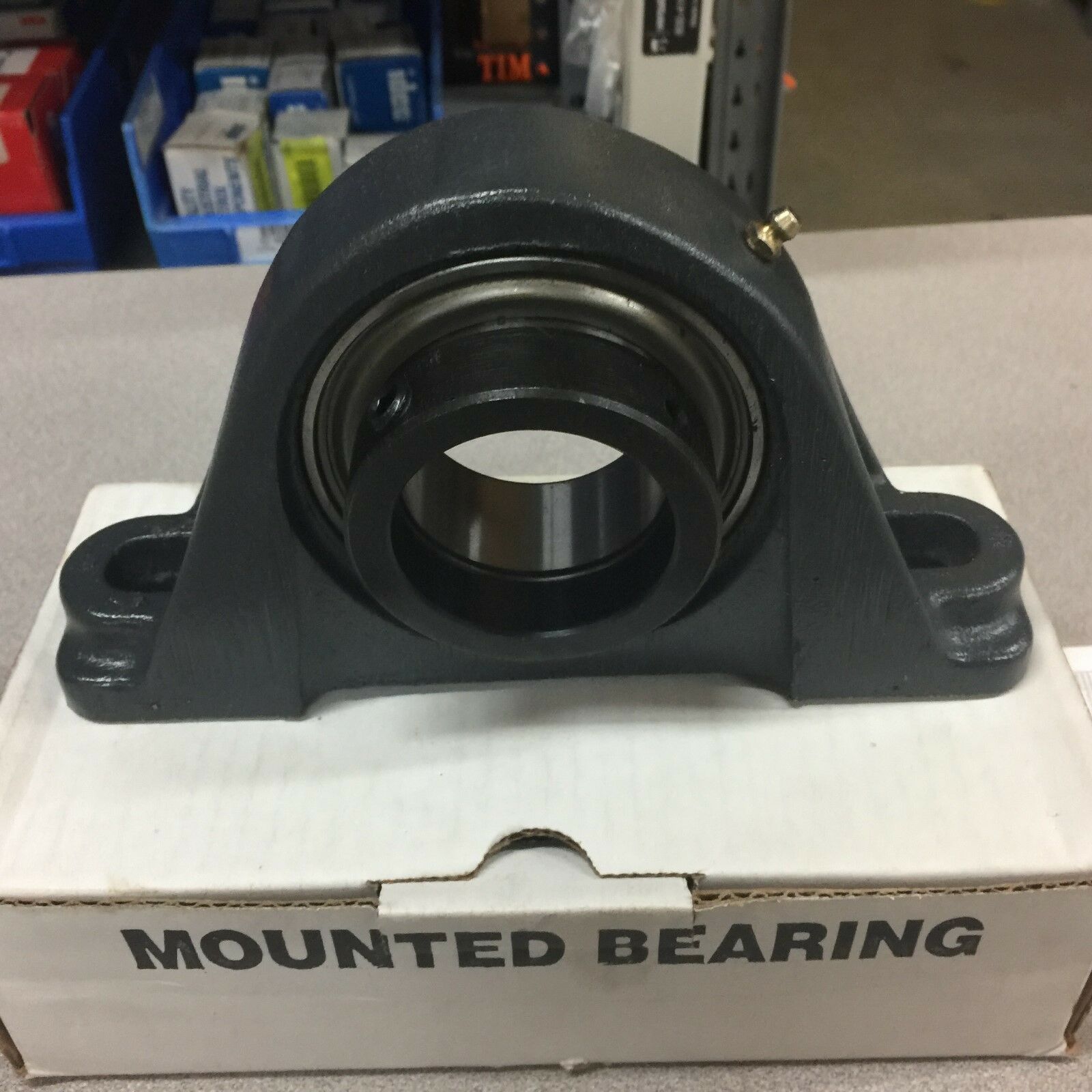 NEW IN BOX HUB CITY PILLOW BLOCK BEARING PB220X2-3/16