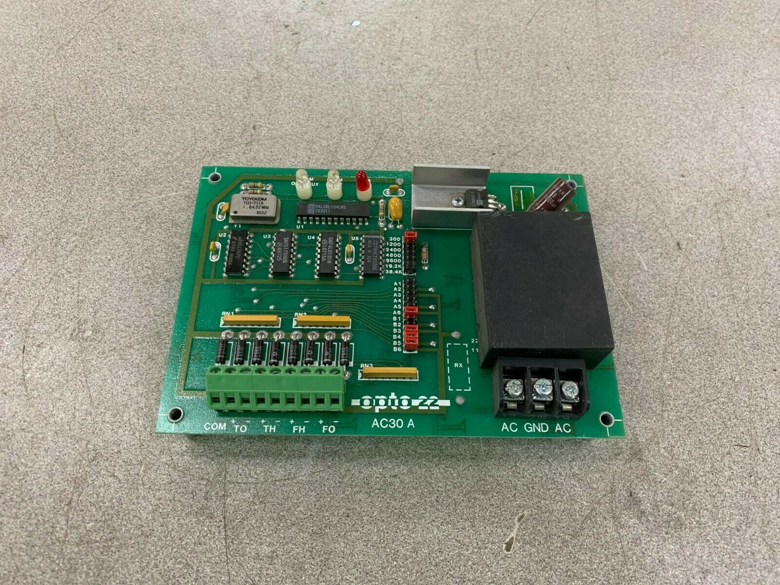 NEW NO BOX OPTO 22 AC30A CIRCUIT BAORD 001834B