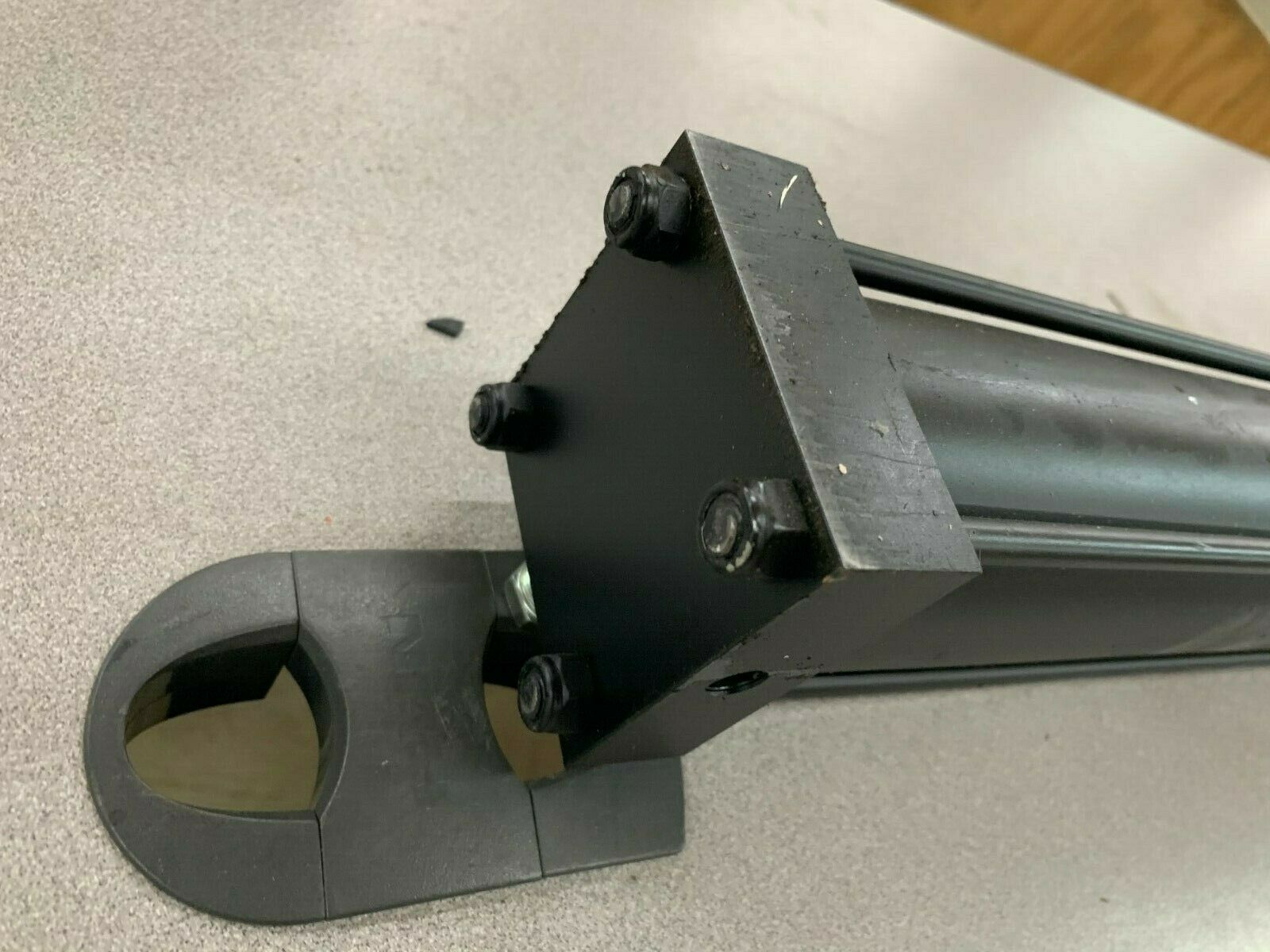 NEW NO BOX PENINSULAR CYLINDER 32.5" BORE 32.37" STROKE MH6250C