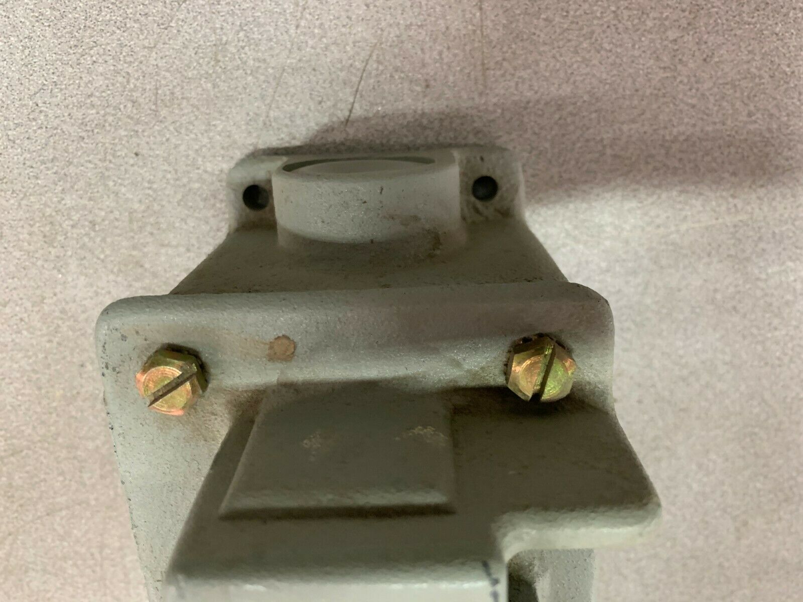 NEW NO BOX GENERAL ELECTRIC PUSH BUTTON ENCLOSURE SWITCH CR2940AJ203E