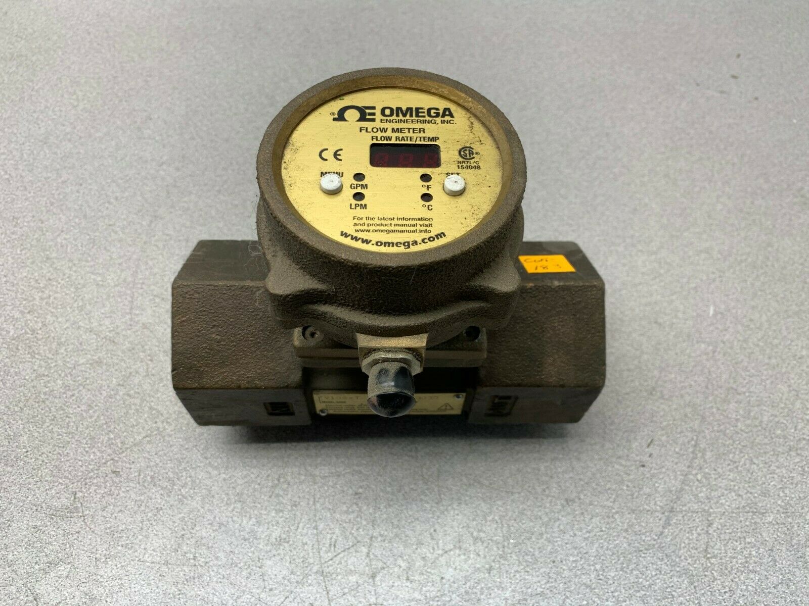 NEW NO BOX OMEGA Flow Temperature Meter FV106-T