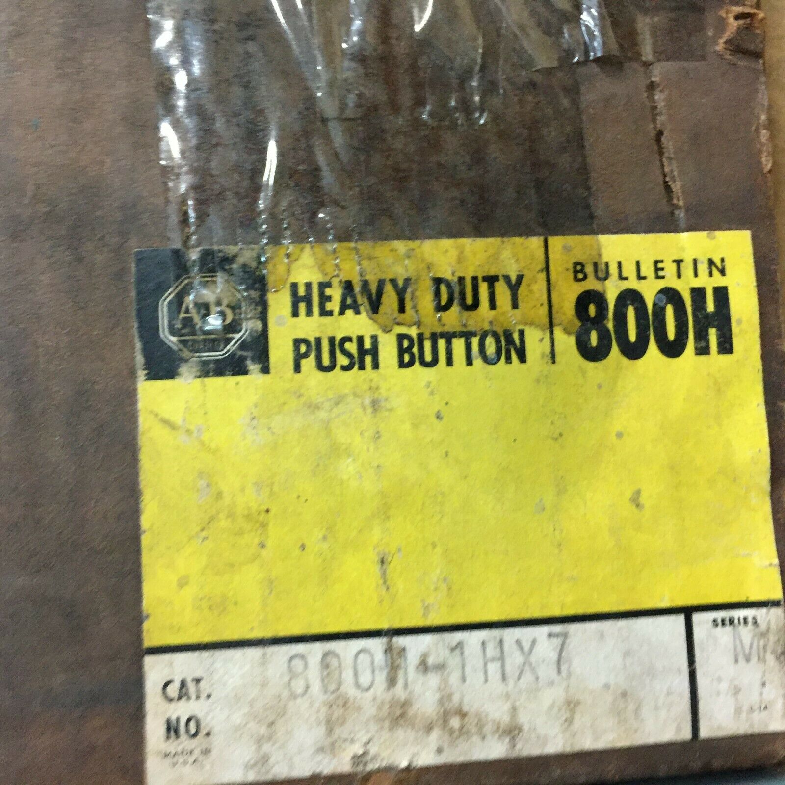 NEW NO BOX ALLEN BRADLEY HEAVYDUTY SWITCH 800H-1HX7