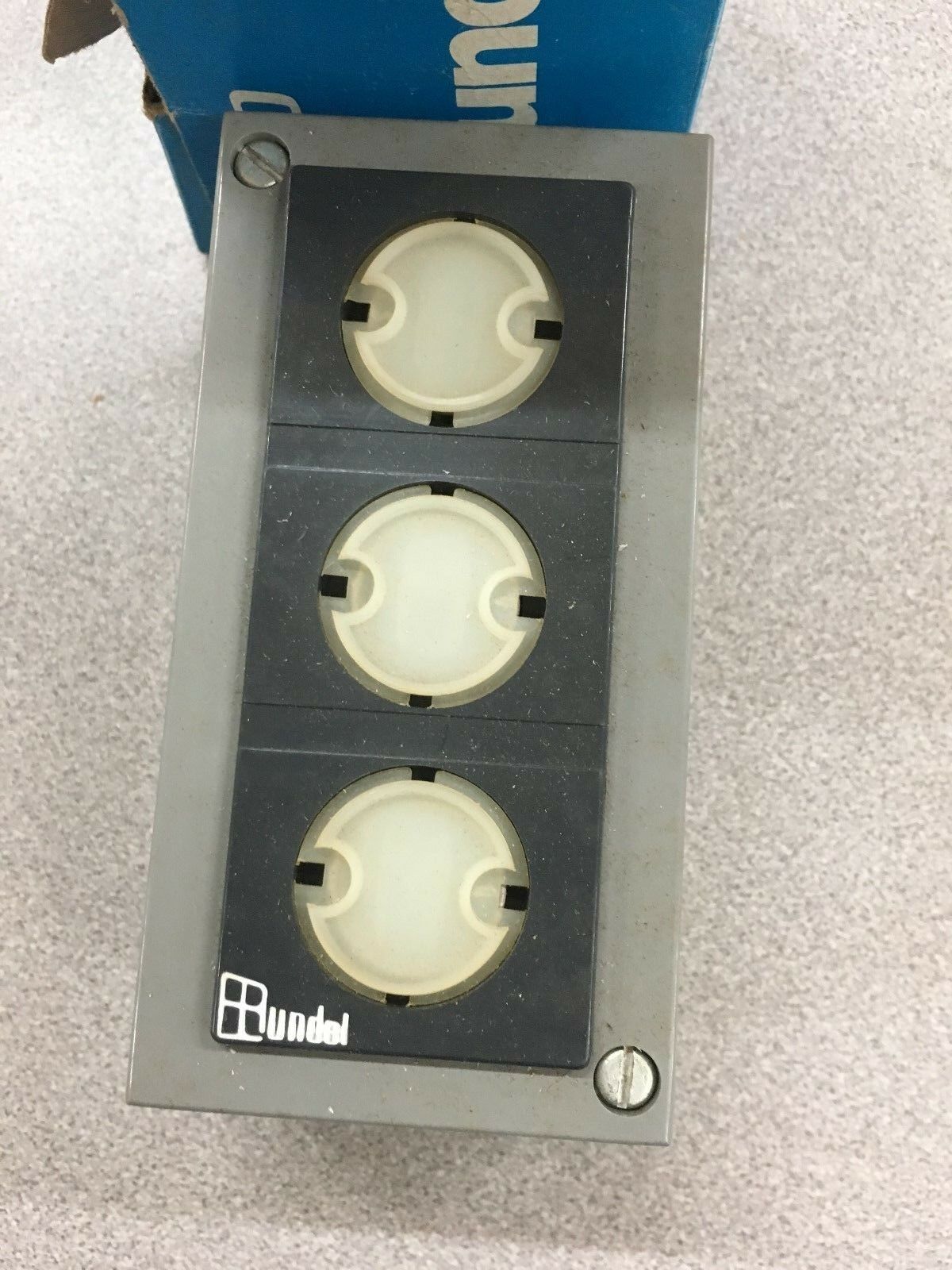 NEW IN BOX GOULD UNIVERSAL PUSHBUTTON STANDARD DUTY CONTROL STATION H12KU12S