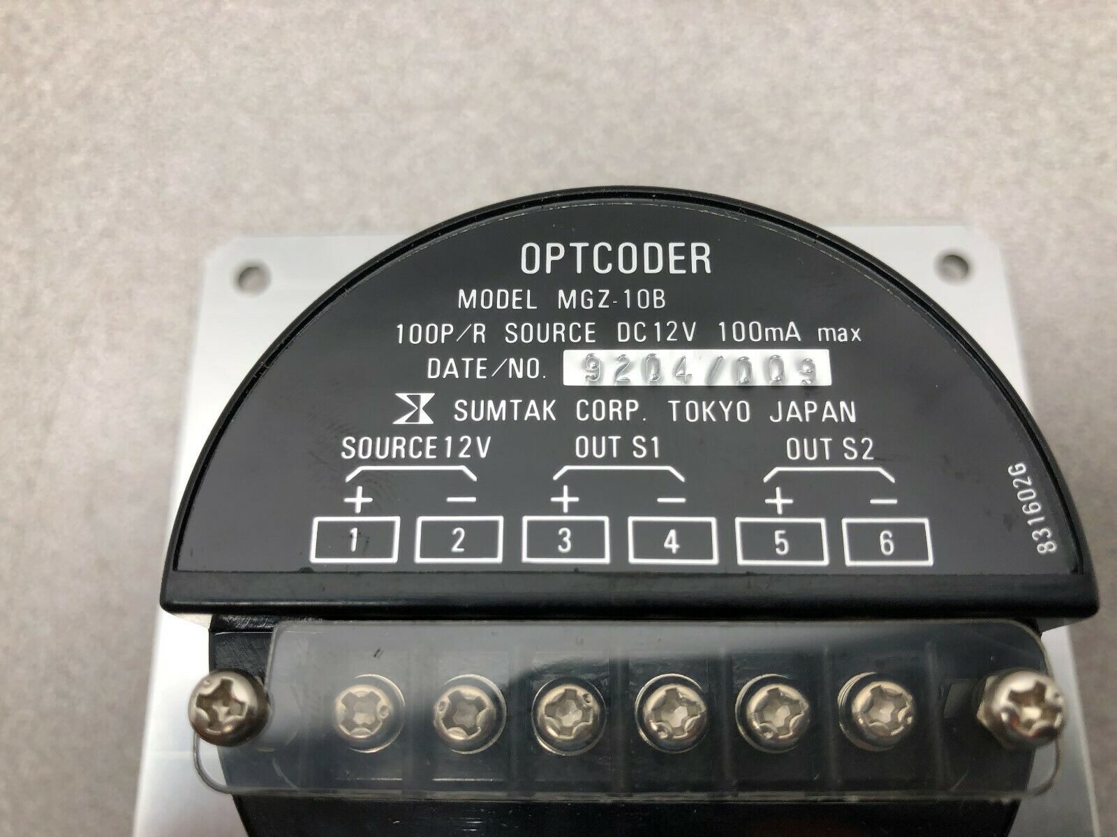 NEW NO BOX YASNAC 12 DC 100 MA 100 PULSE / REV OPTCODER MGZ-10B