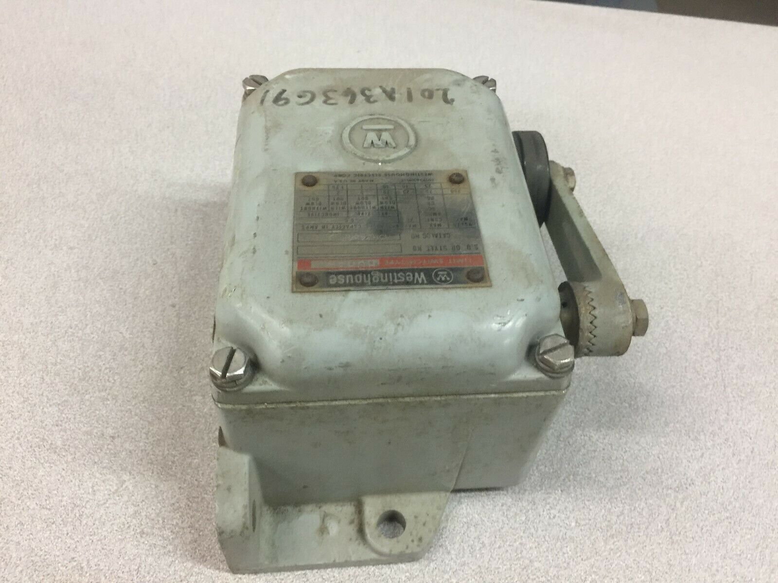 USED WESTINGHOUSE LIMIT SWITCH HDH24S4F
