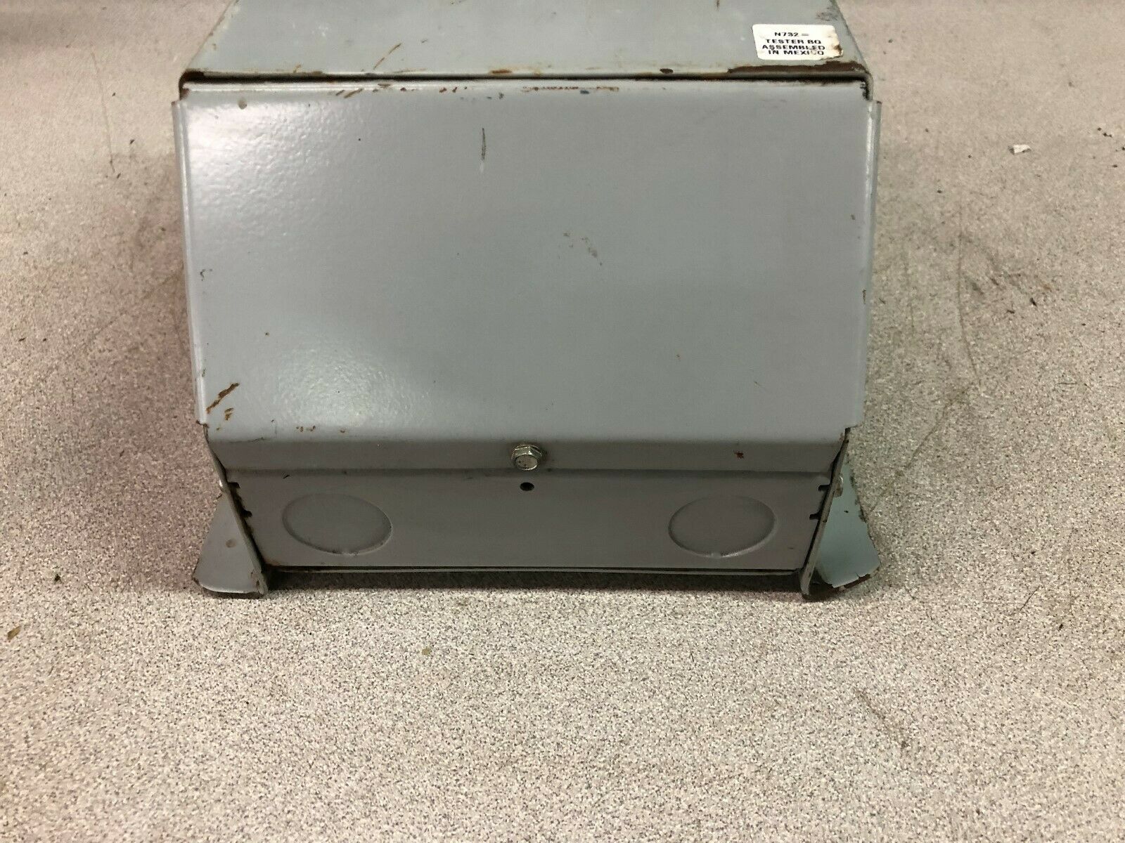 NEW NO BOX GE 1KVA 540/570/600 V PRI 120/240V SEC RAIN PROOF 3R ENCLOSURE TRANSF