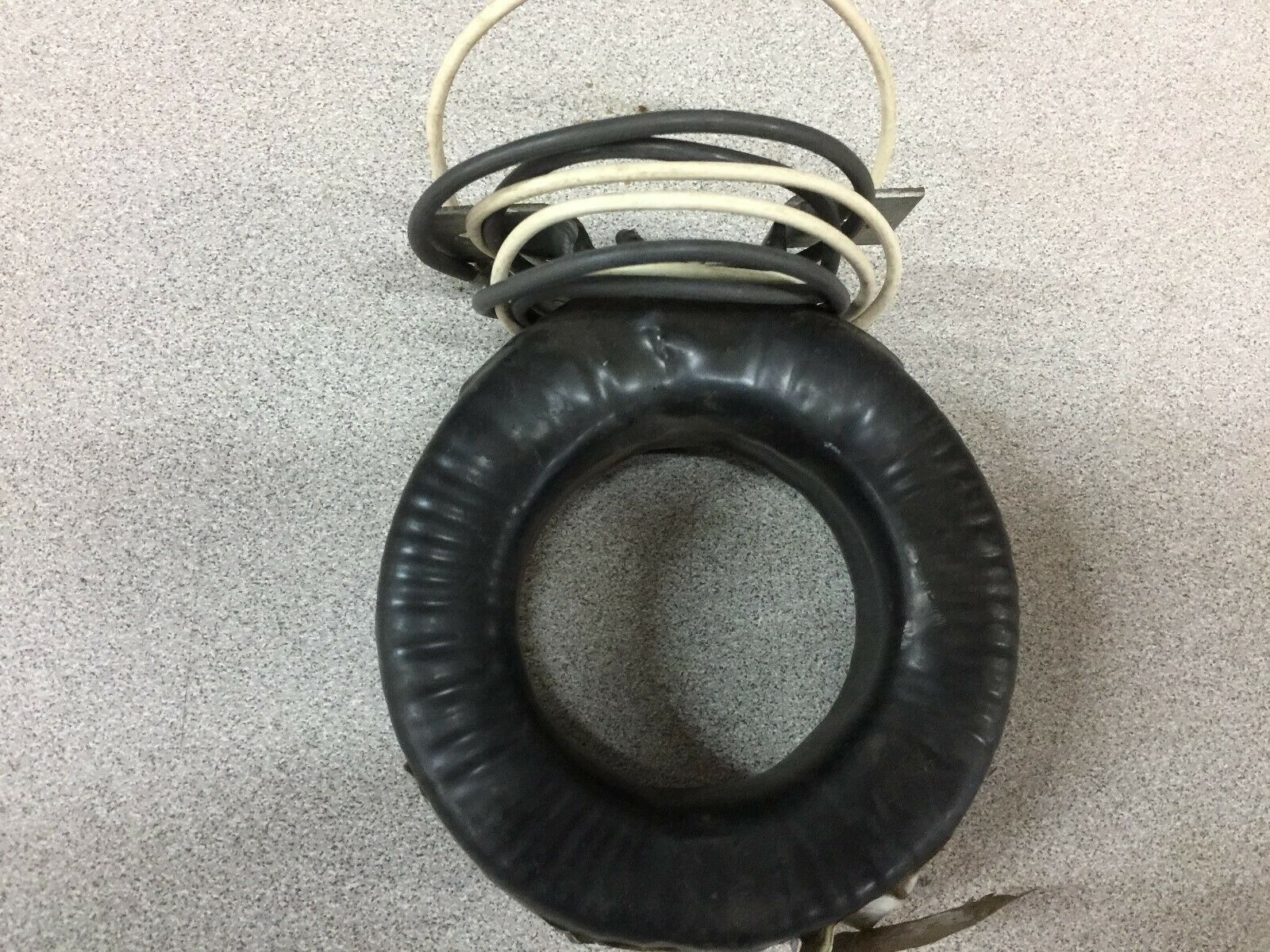 NEW NO BOX LINE POWER 1KV 400/5 CURRENT TRANSFORMER 95-2010-01
