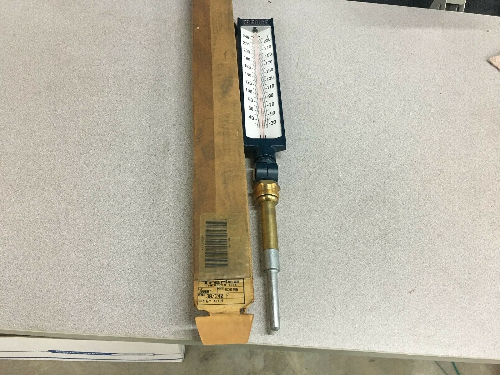 NEW IN BOX TREFICE THERMOMETER BX91406