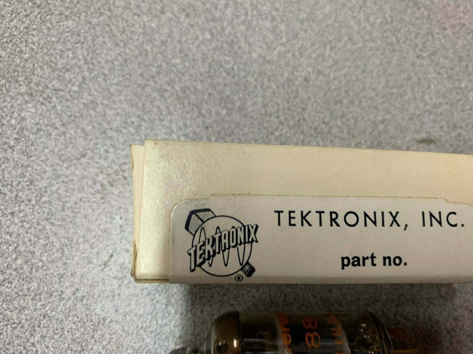 NEW IN BOX TEKTRONIX VACUUM TUBE 154-0420-00