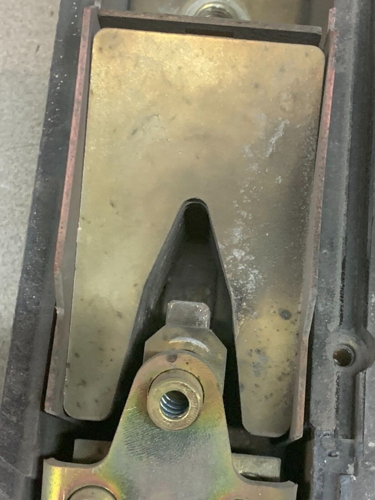 USED CUTLER-HAMMER 3 POLE 600AMP CIRCUIT BREAKER HMAM3600 WITH 80E4619 TRIP