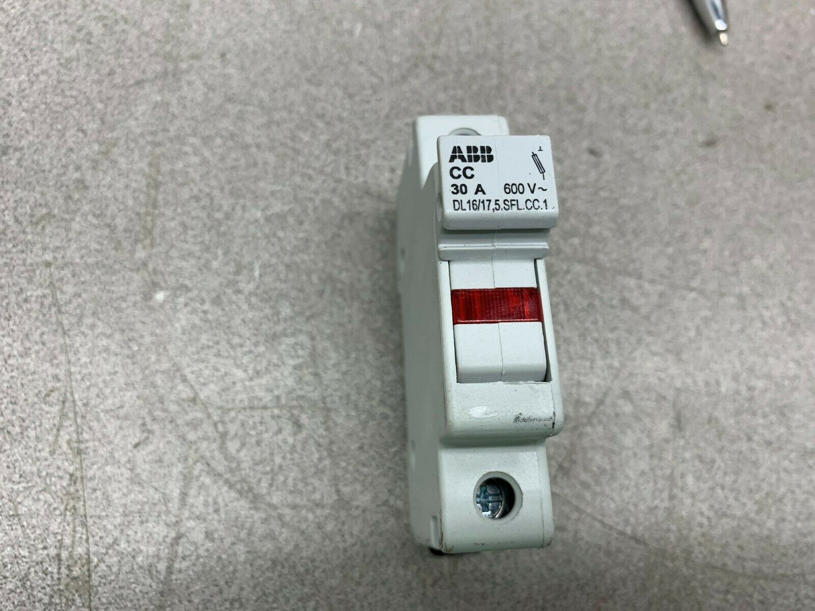 LOT OF 2 NEW NO BOX ABB FUSE BLOCK DL 16/17