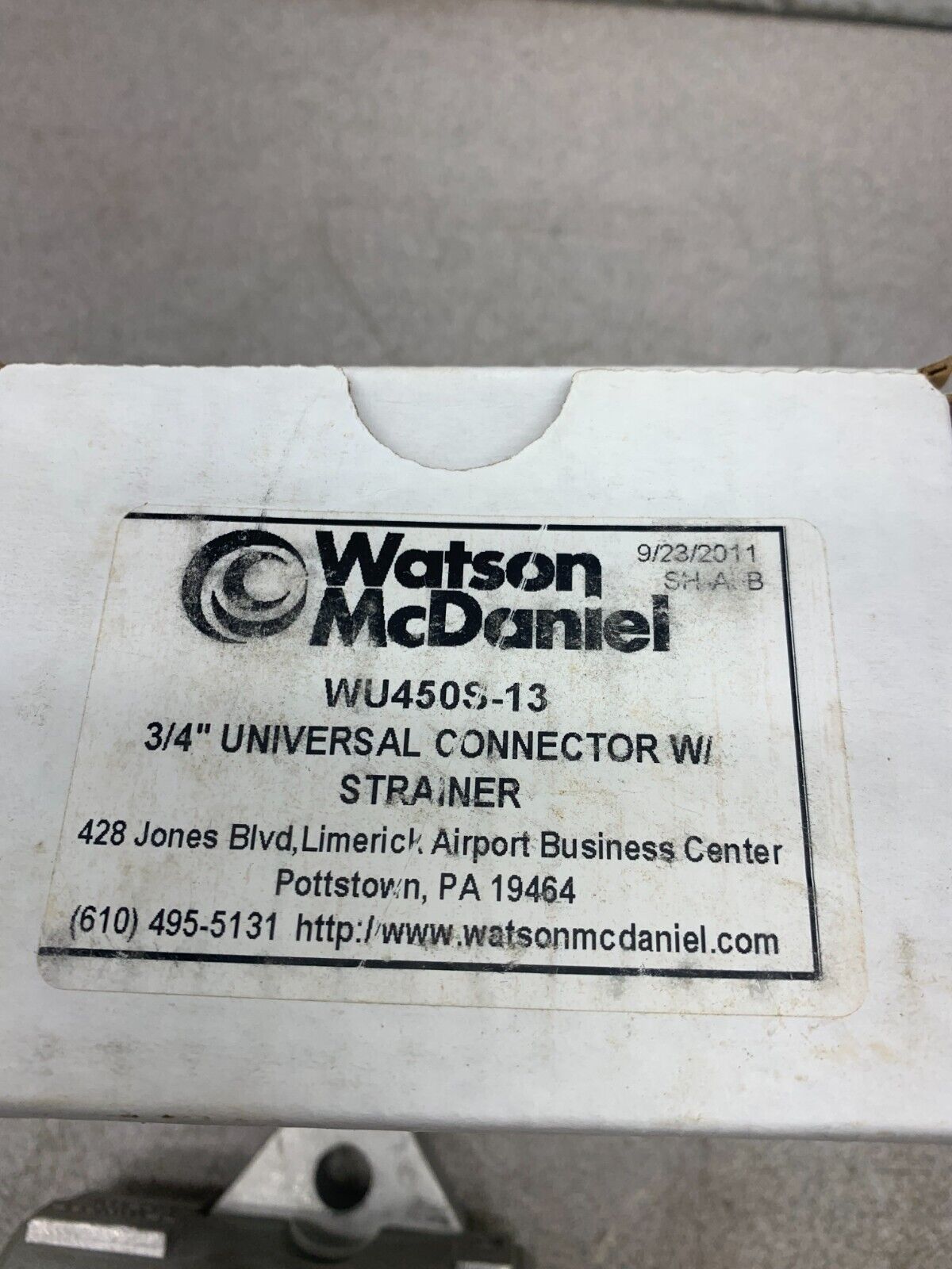 NEW IN BOX WATSON MCDANIEL 3/4" UNIVERSAL CONNECTOR W/ STRAINER WU450S-13