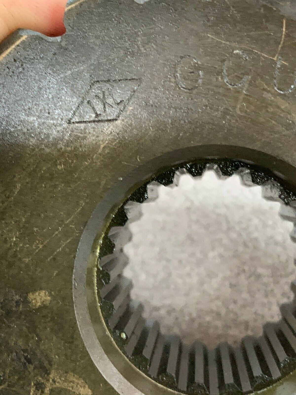 NEW NO BOX ARROW BEZEL GEAR GCU-622