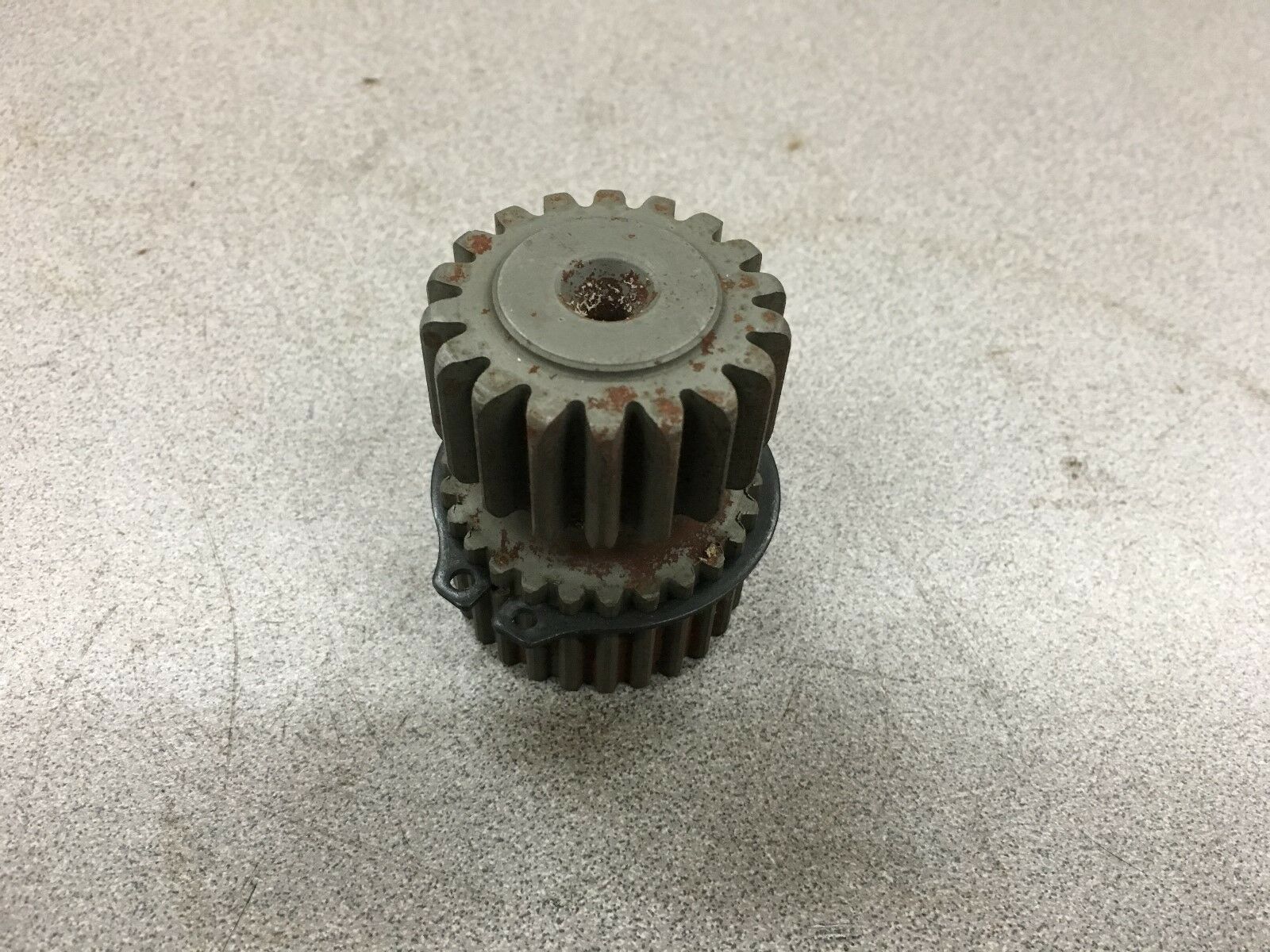 NEW NO BOX REXNORD MRC 4.67 PLANETARY SPEED REDUCER SUN GEAR MRC100018A