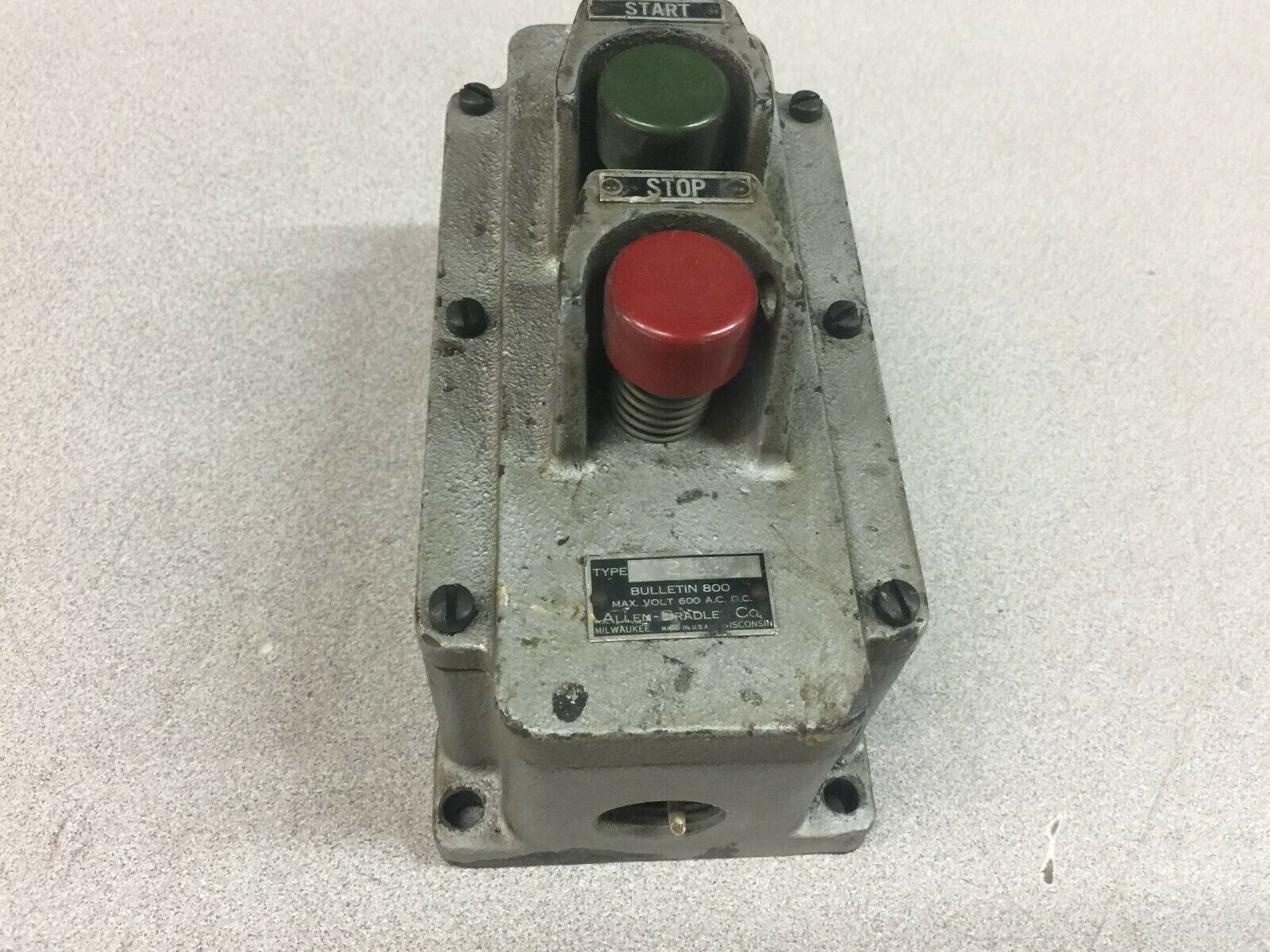 USED ALLEN BRADLEY START STOP PUSH BUTTON HAZARDOUS LOCATIONS 800 2HA4