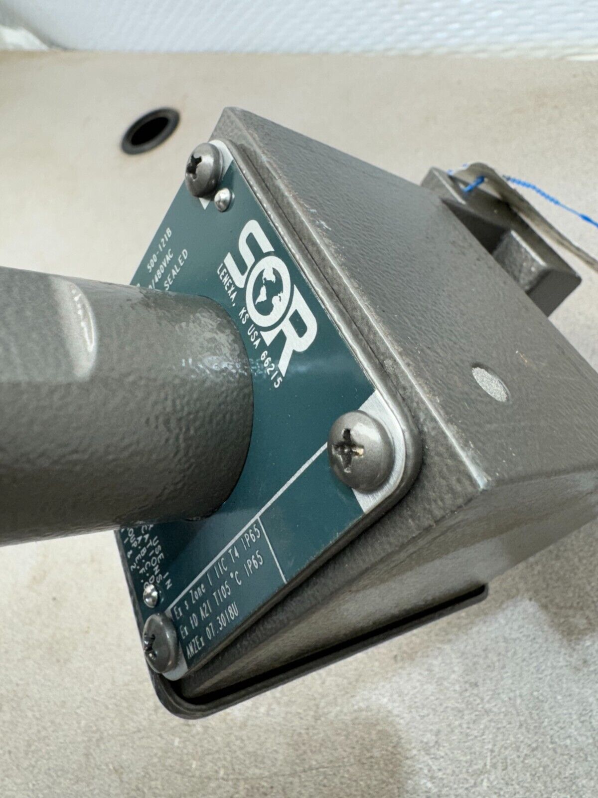 NEW NO BOX SOR SNAP SWITCH 500-121B MODEL 6BA-KB5-M4-C2A-RRTBYY