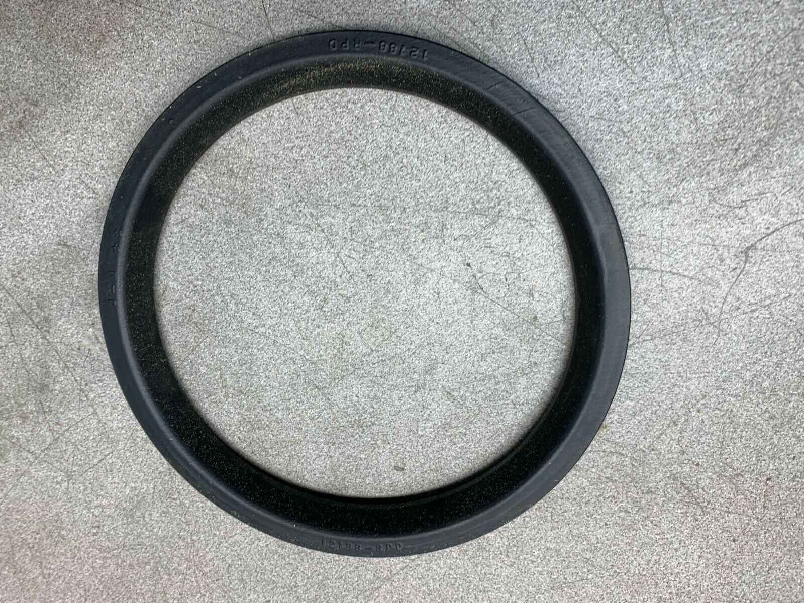 NEW IN BOX JM CLIPPER OILSEAL 12188 H1L5