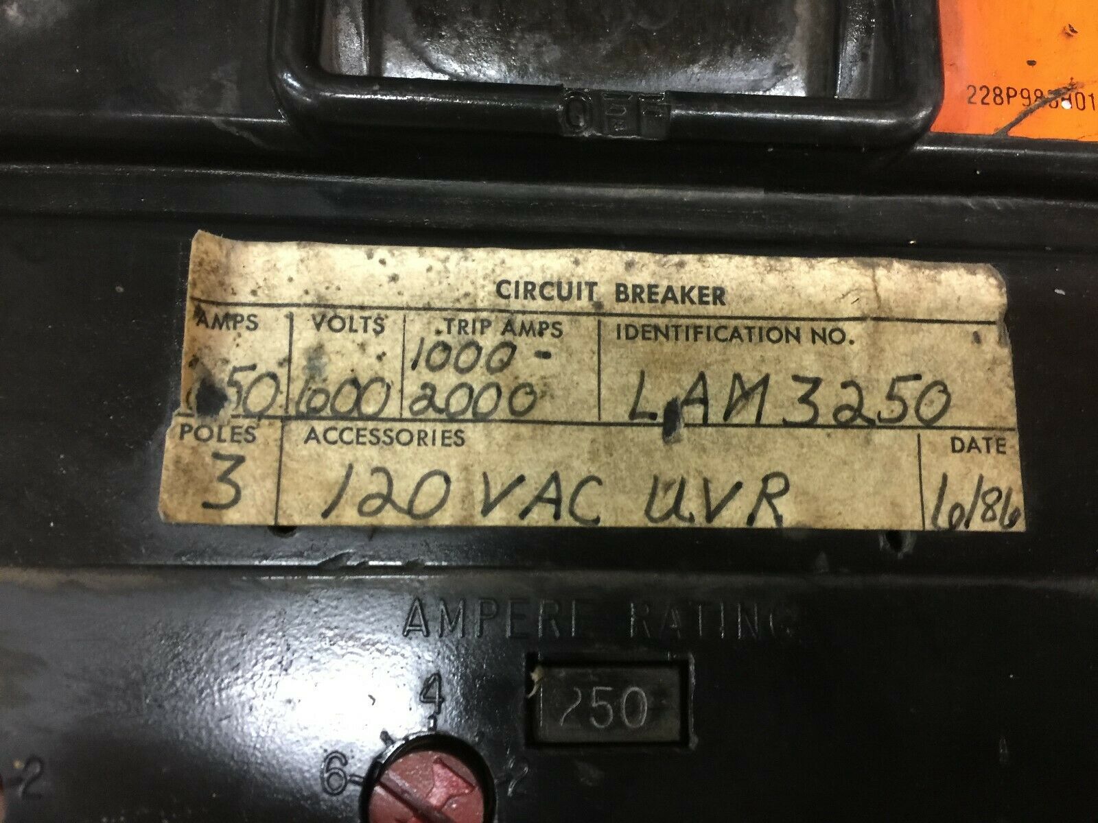 USED WESTINGHOUSE 250AMP 3POLE 600VAC 120VAC UVR 1000-2000TRIP BREAKER LAM3250