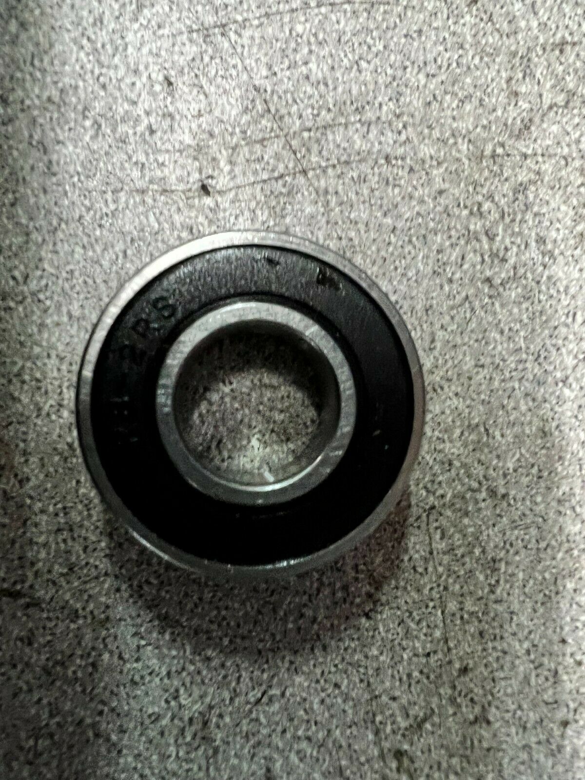 LOT OF 6 NEW IN BOX HCH R8-2RS BALL BEARING R8 2RS C3