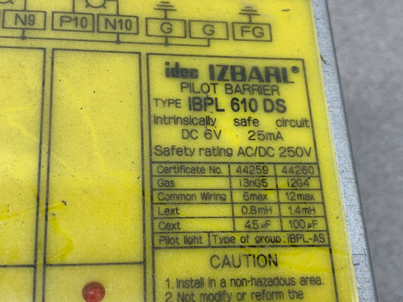 USED IDEC IZBARL PILOT BARRIER IBPL 610 DS