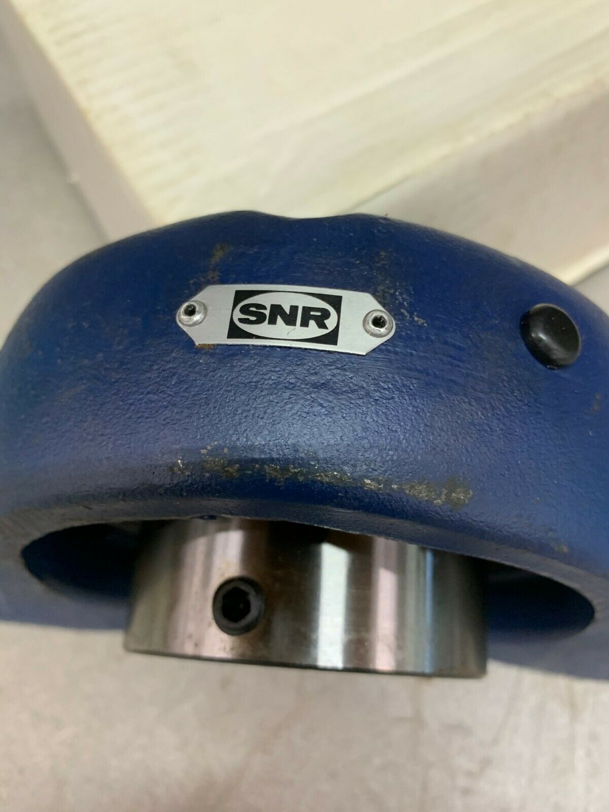 NEW IN BOX SNR NP60 PILLOW BLOCK BEARING 1060-60G