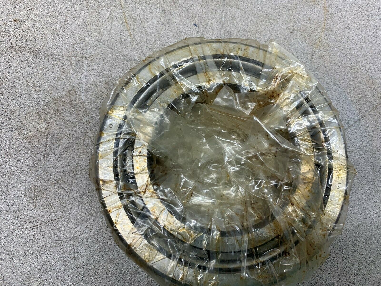 NEW IN BOX SNR BEARING NU214