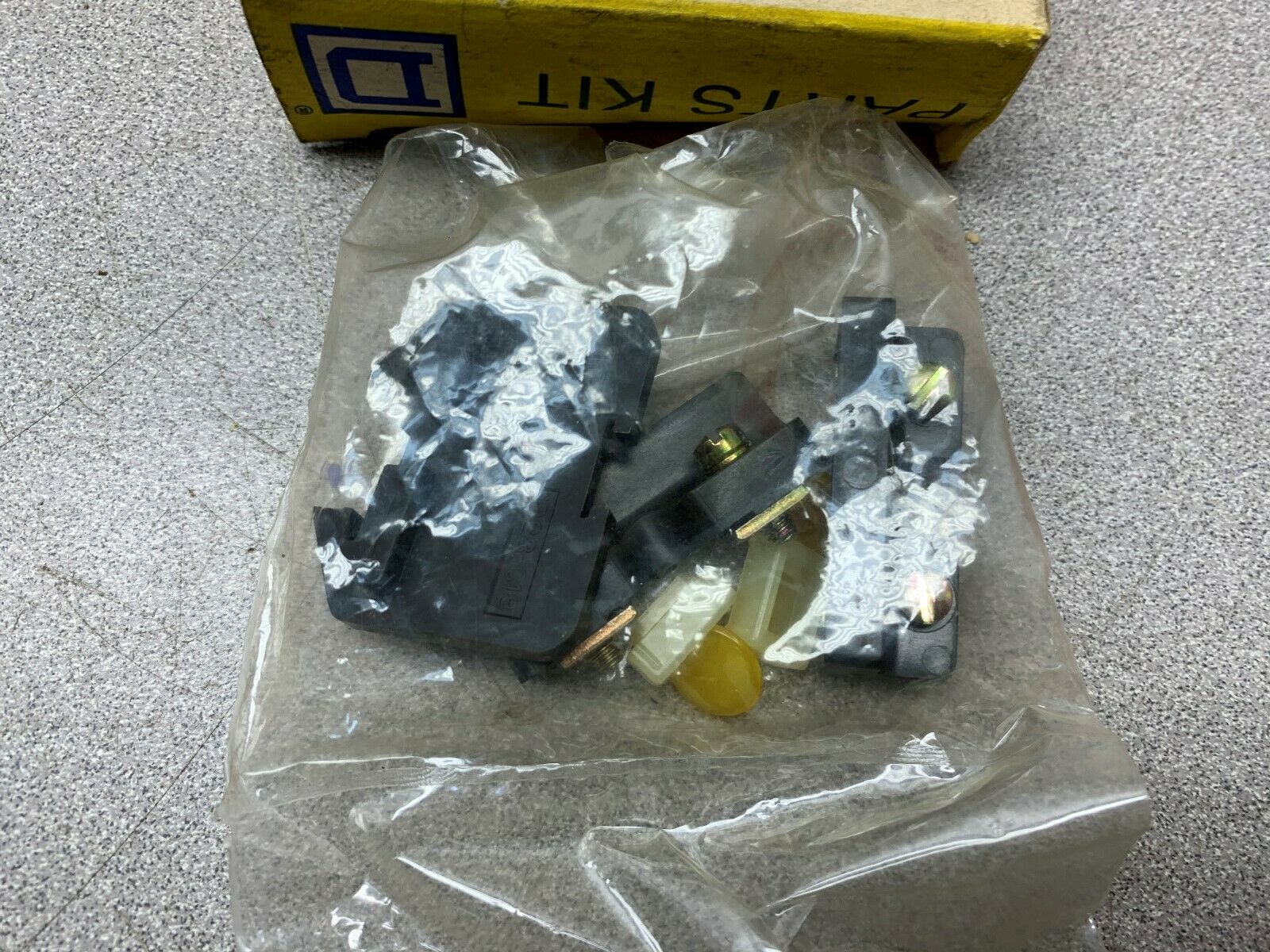 NEW IN BOX SQUARE D PARTS KIT 9080 K-1