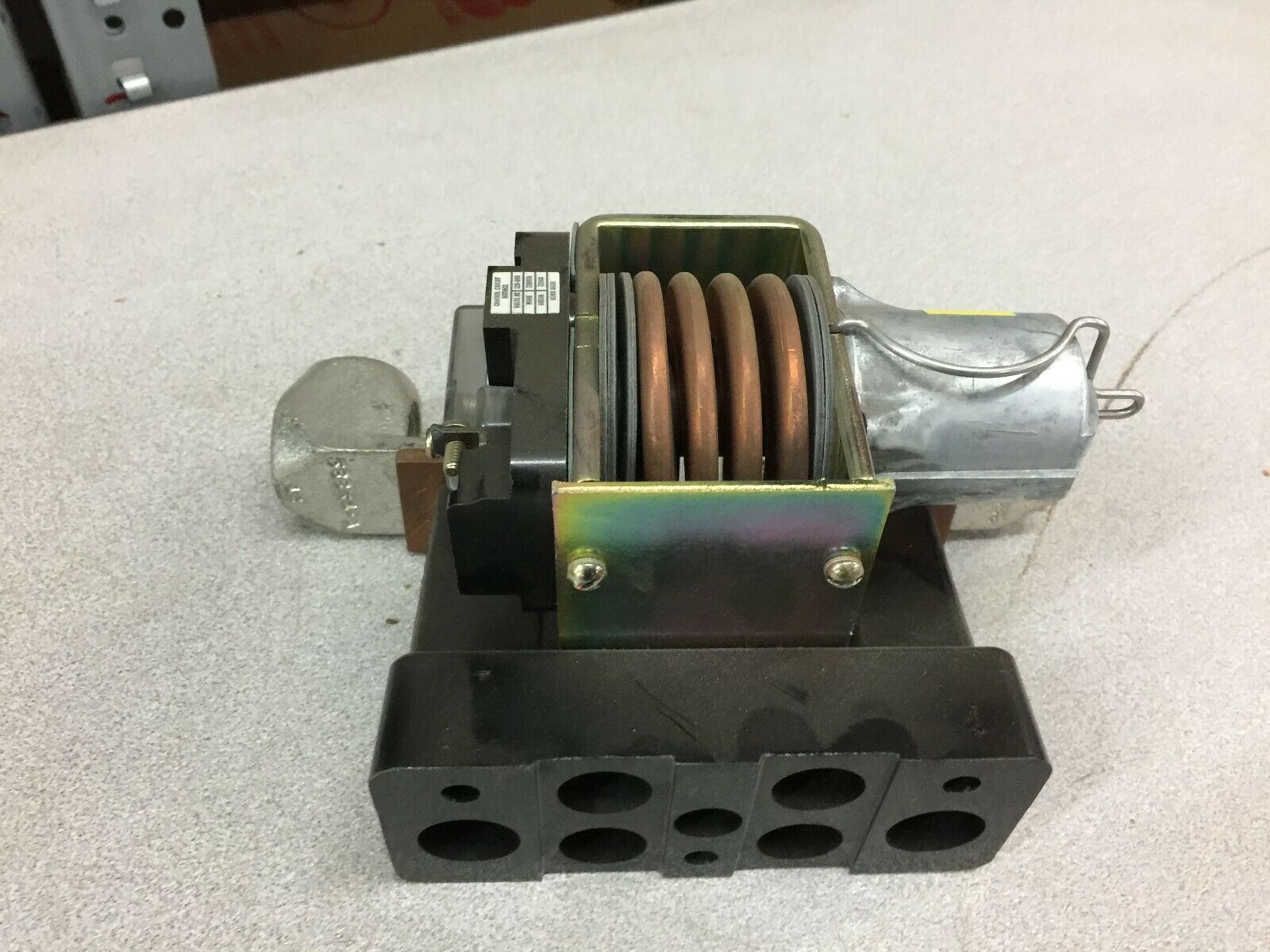 NEW NO BOX ALLEN BRADLEY 1POLE INVERSE TIME OVERLOAD RELAY 810-A27BZ