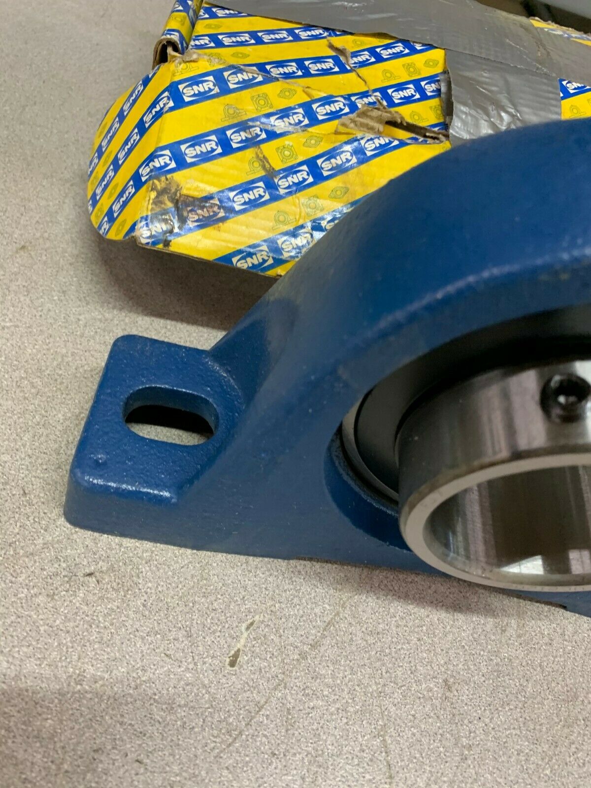 NEW SNR PILLOW BLOCK BEARING UCPE.212