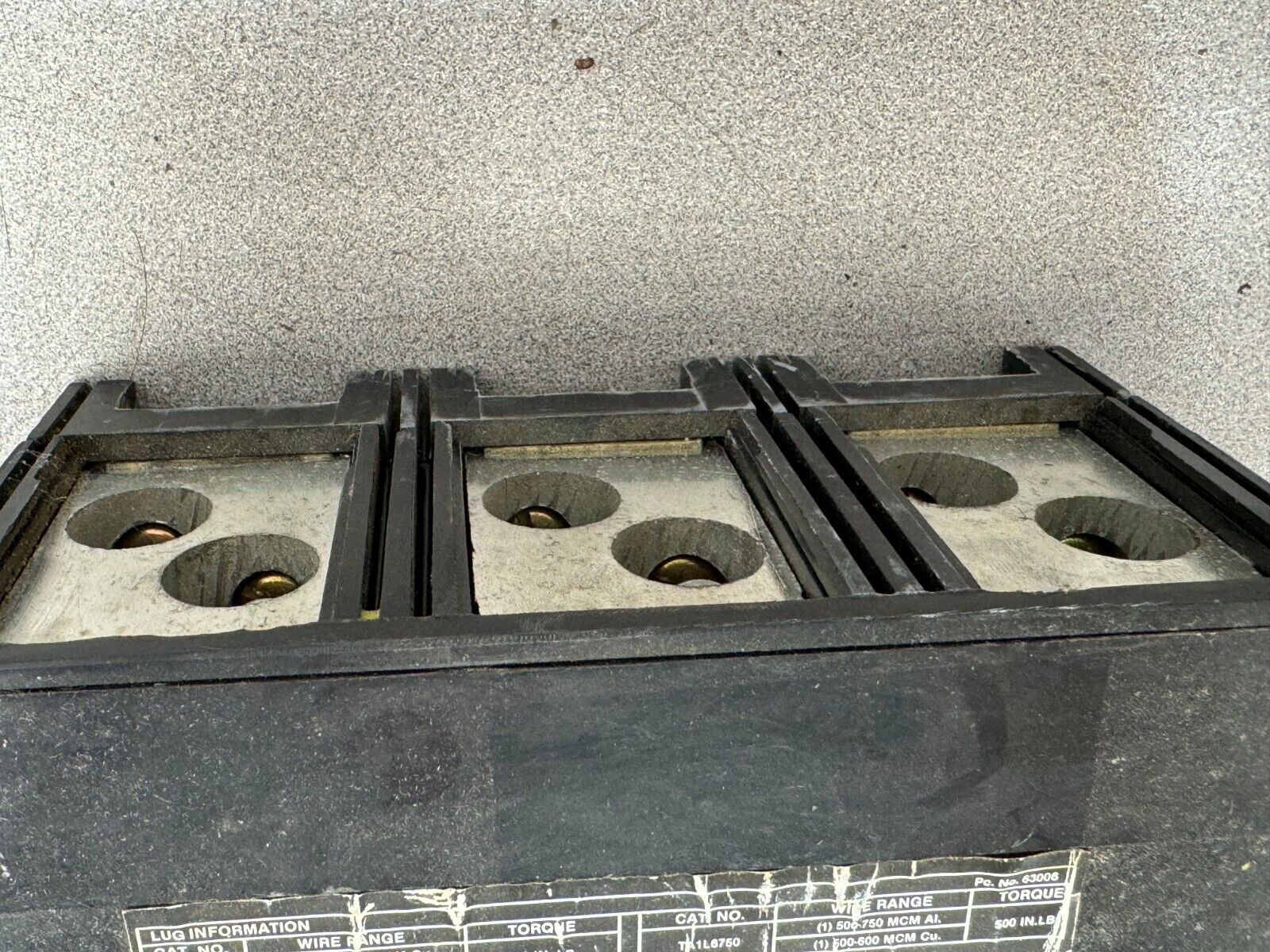 USED SIEMENS I-T-E 3 POLE 600AMP CIRCUIT BREAKER LJ63B600