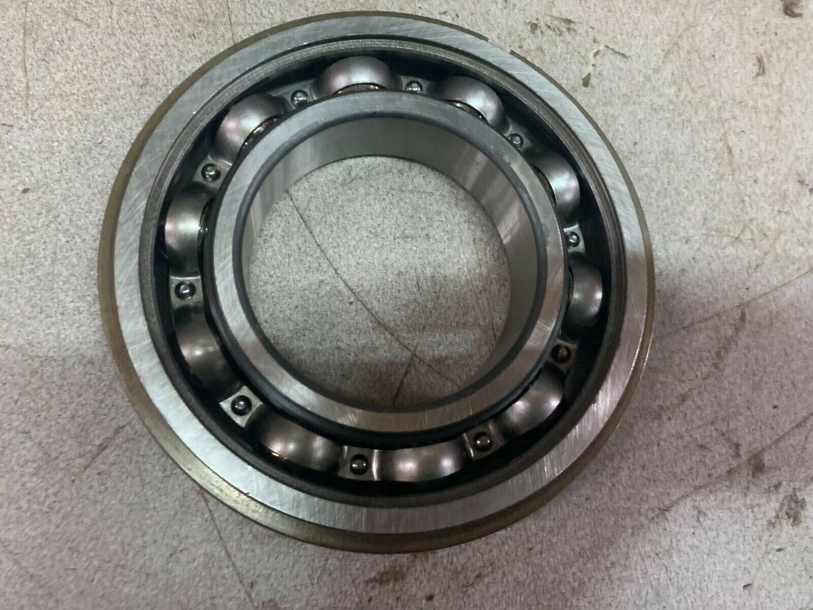 NEW IN BOX BOWER GBG-6593 ROLLER BEARING 214L