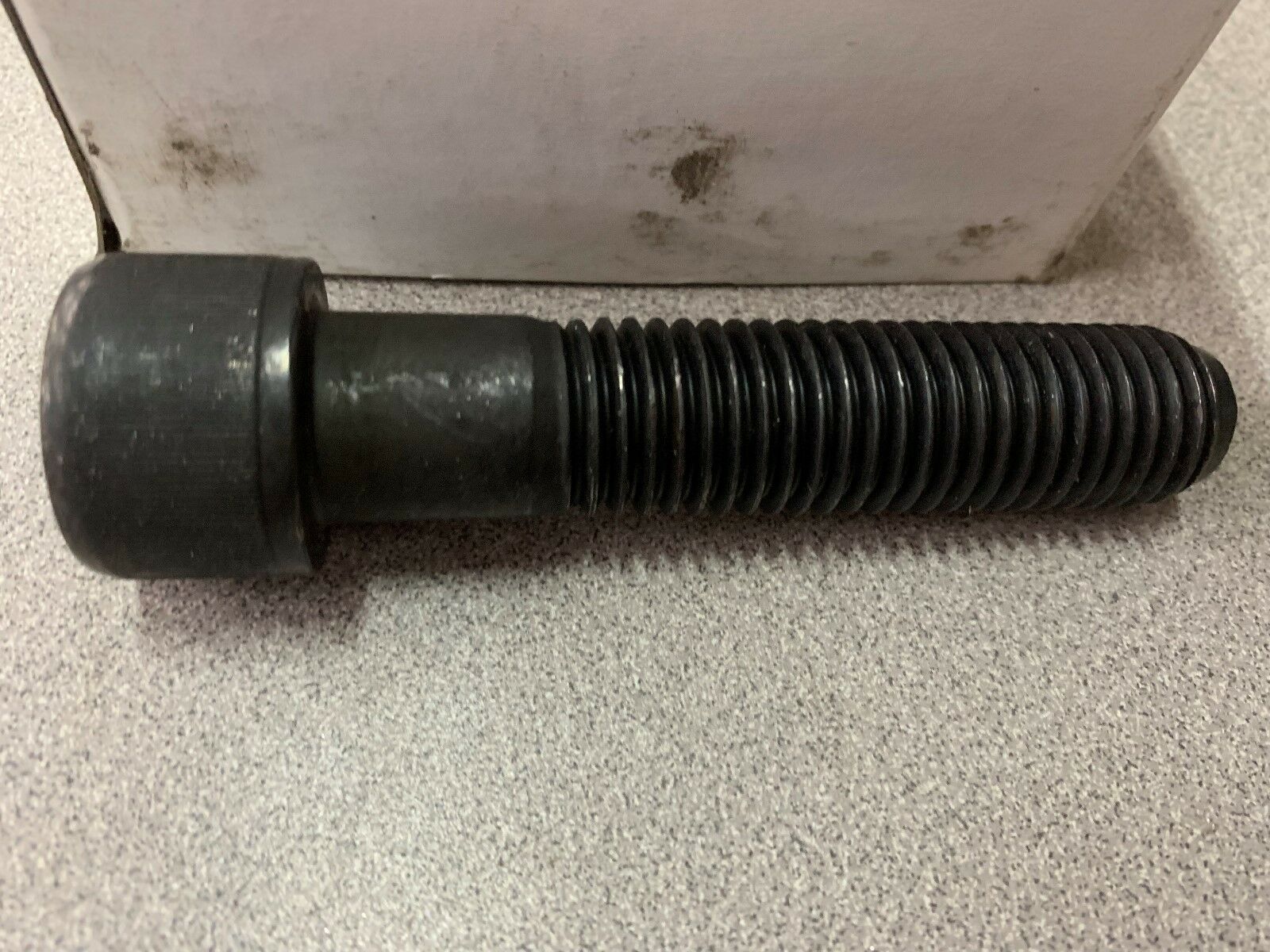 NEW IN BOX LOT OF 8 COARSE CAP SCREWS 75C350KCS