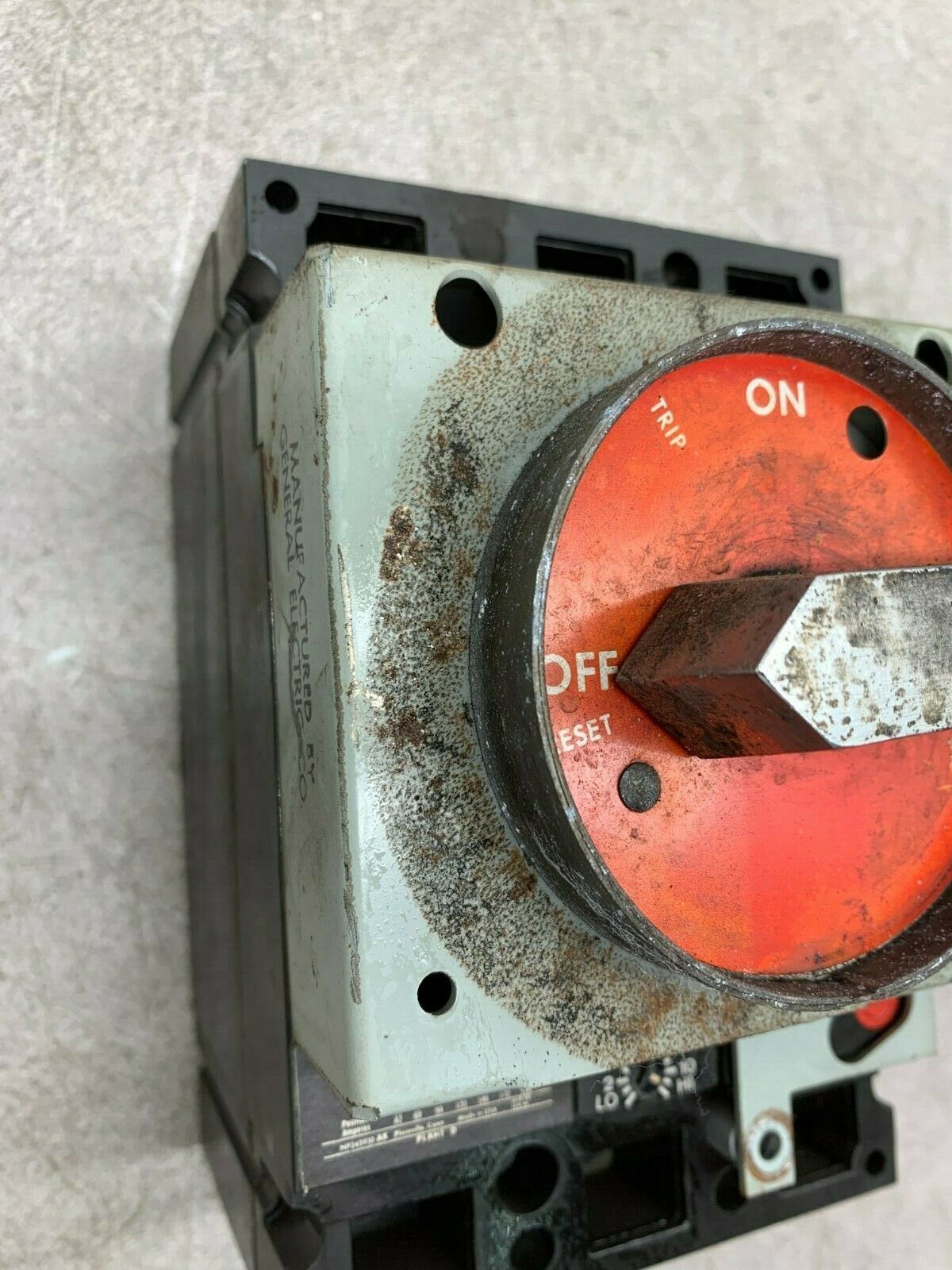 USED GENERAL ELECTRIC TEFR1 15 AMP 3 POLE MOTOR CIRCUIT PROTECTOR TEC36015