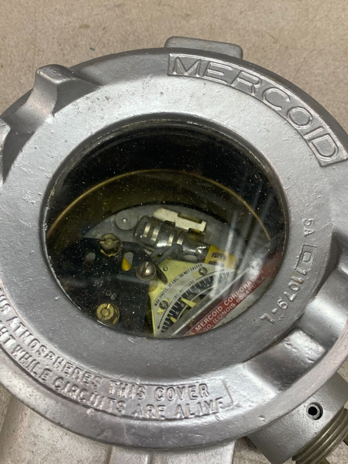 NEW NO BOX MERCOID PRESSURE CONTROL SWITCH DAH31-2