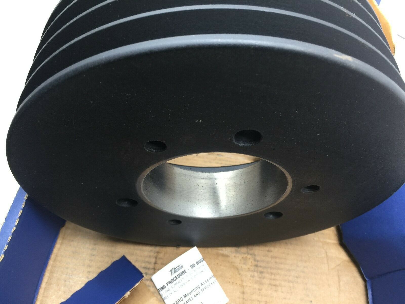 NEW IN BOX 4V 2546 RPM MAX V-BELT PULLEY 4 5V 975 E