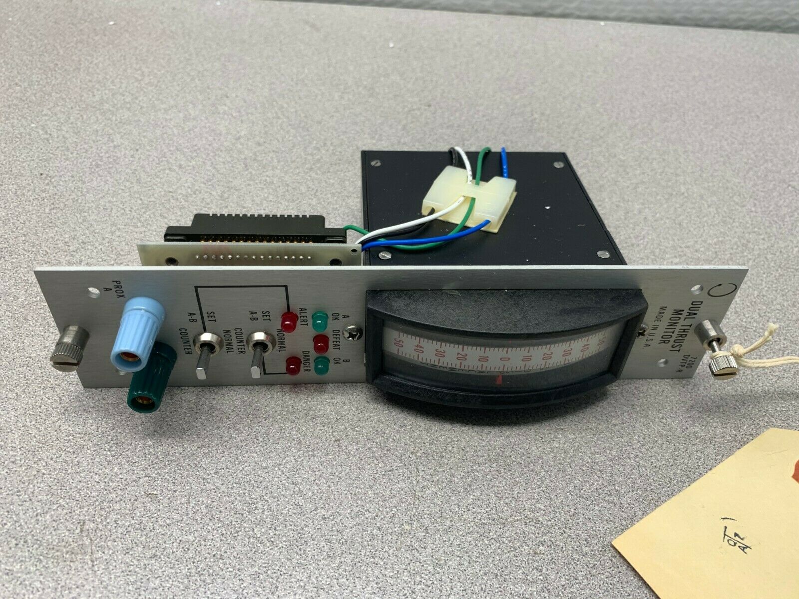 NEW NO BOX BENTLY NEVADA DUAL THRUST MONITOR 7200 DVTP-R