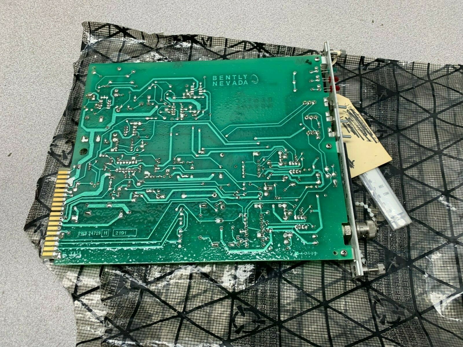 NEW NO BOX BENTLY NEVADA 150767-01 VIBRATION MONITOR PWA 24717-01T