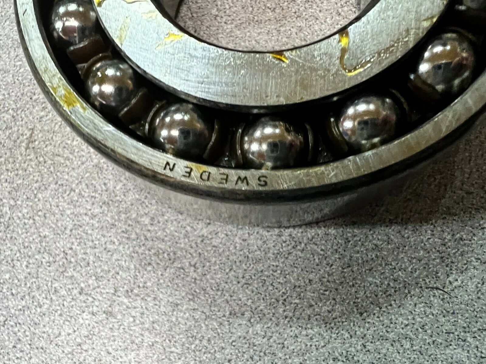 NEW IN BOX SKF ROLLER BEARING 1308 ETN9