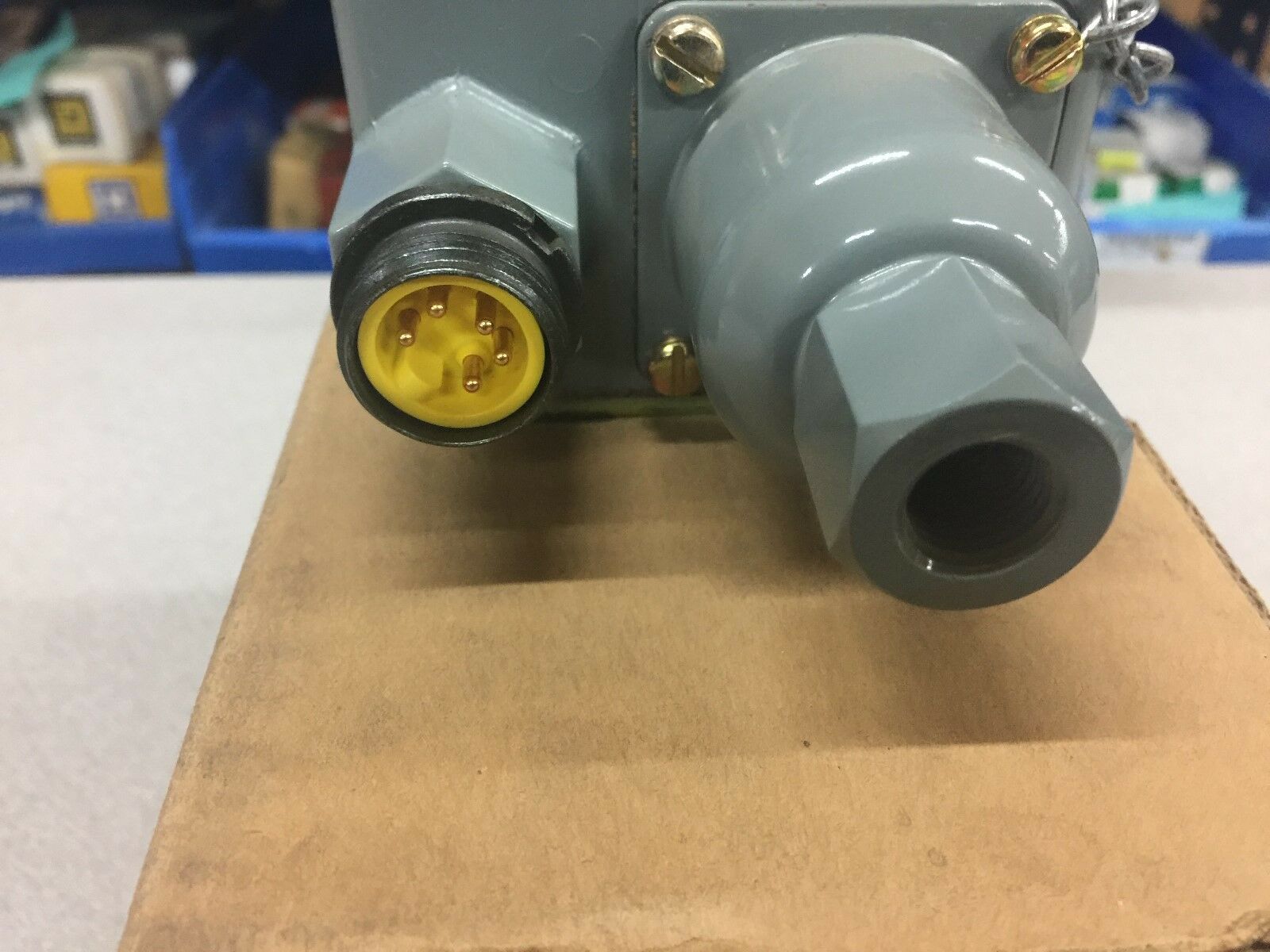 NEW IN BOX ALLEN BRADLEY PRESSURE CONTROL SWITCH 836T-T253JX21X9