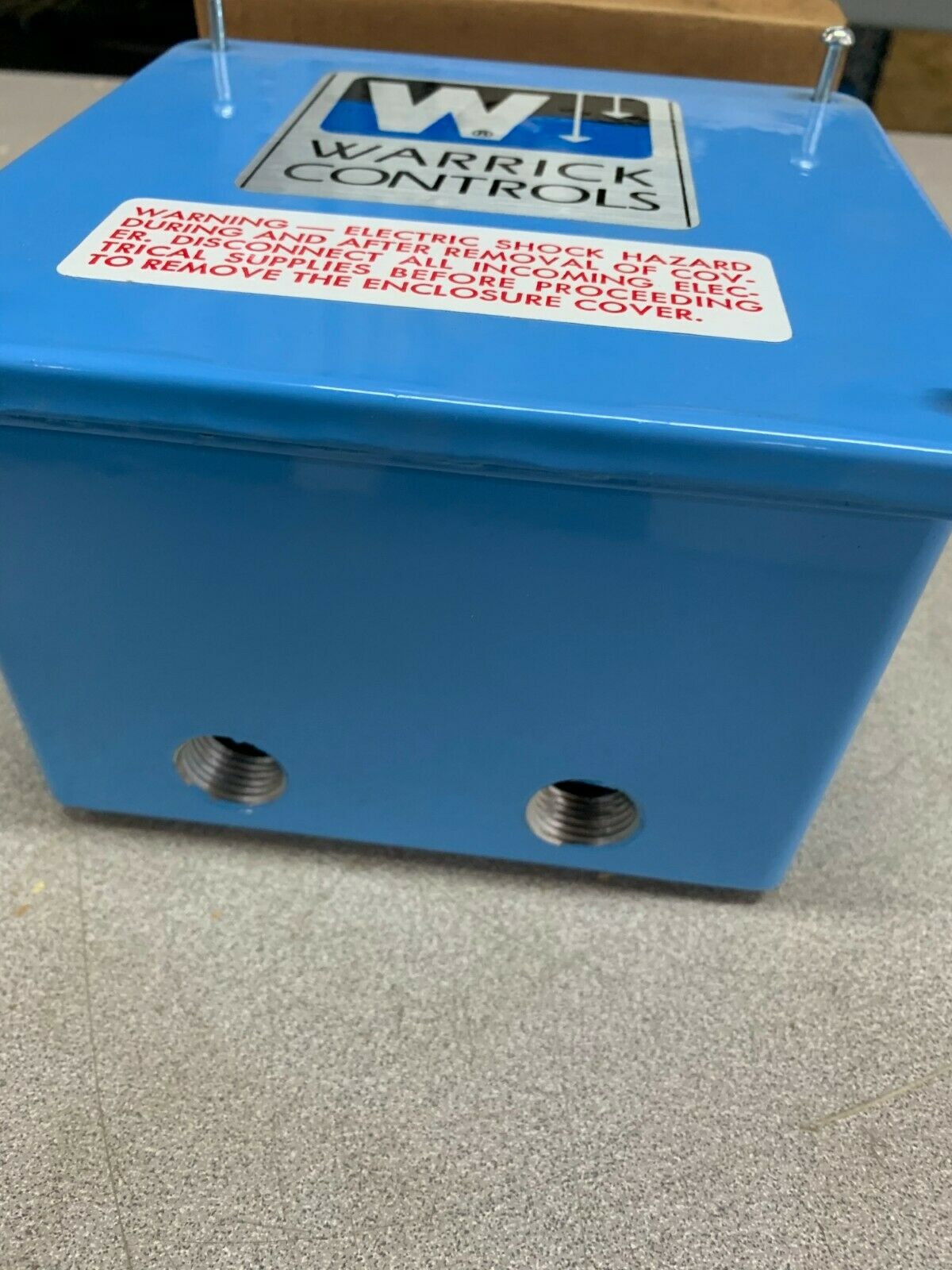 NEW IN BOX WARRICK CONTROLS LIQUID LEVEL CONTROL 2G4F42Z1E