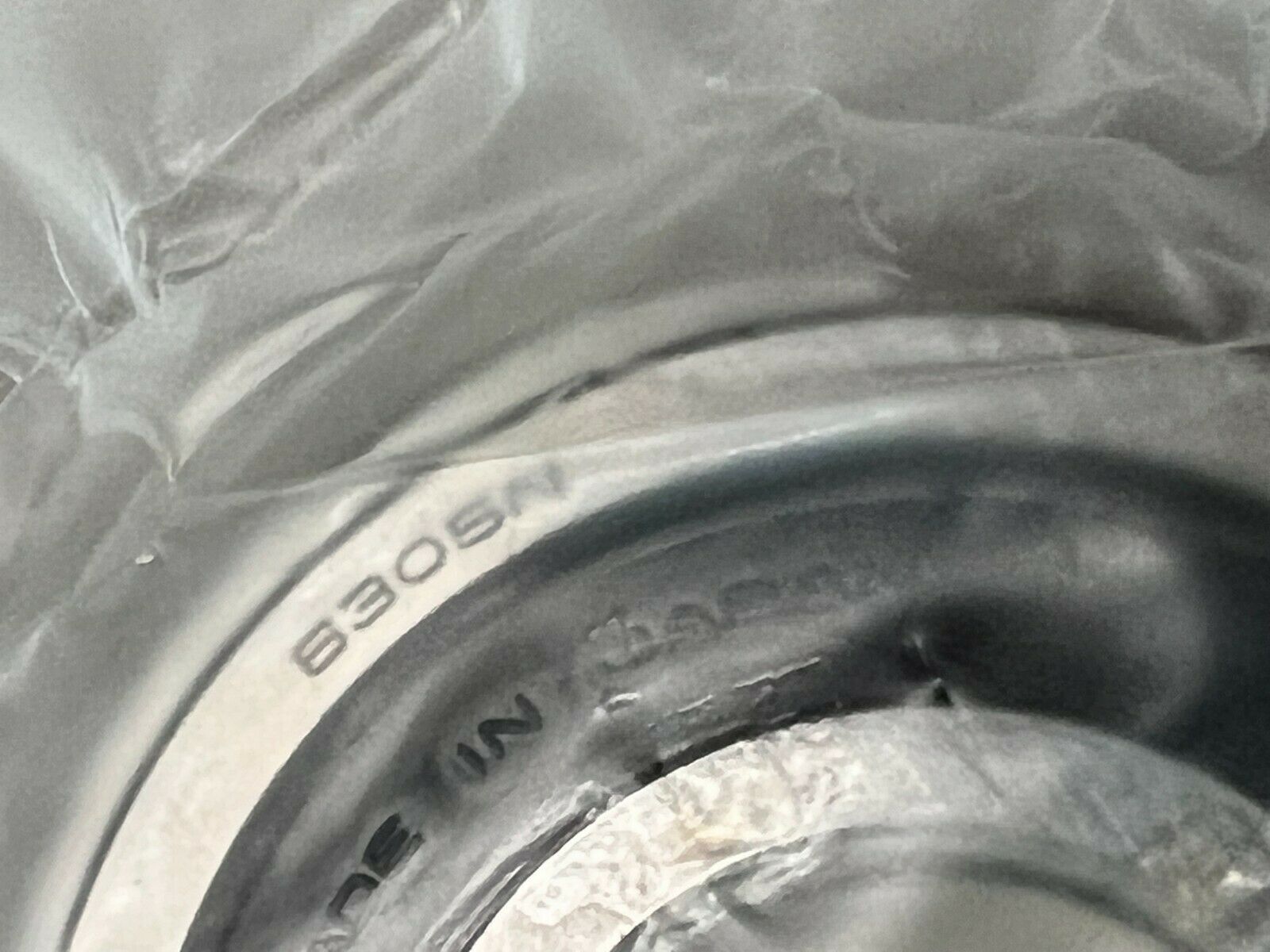 NEW IN BOX NSK 6305VVNR*AS2S BALL BEARING 6305VVNR